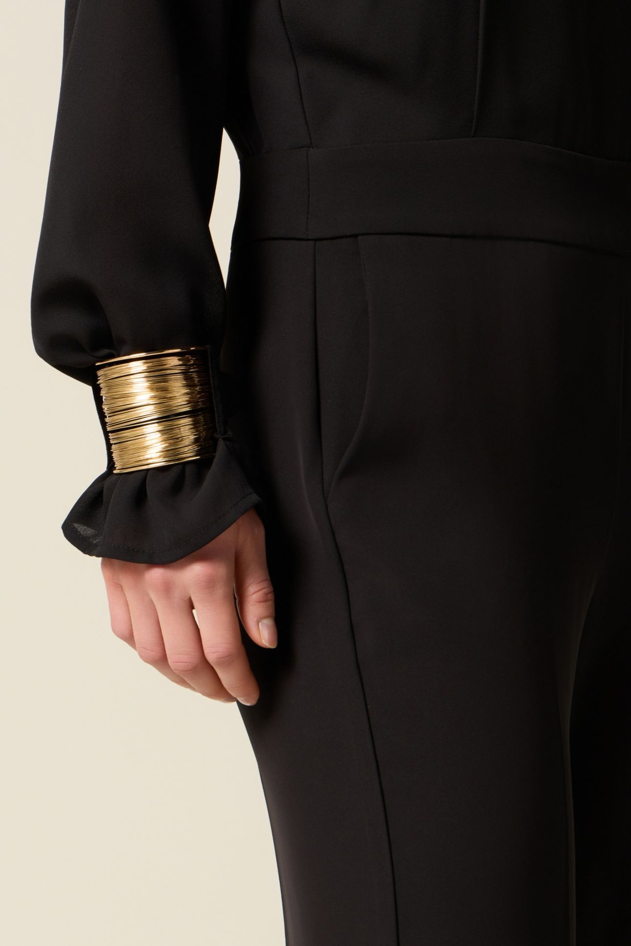 JUMPSUIT WITH GOLDEN BRACELETS BLACK 4