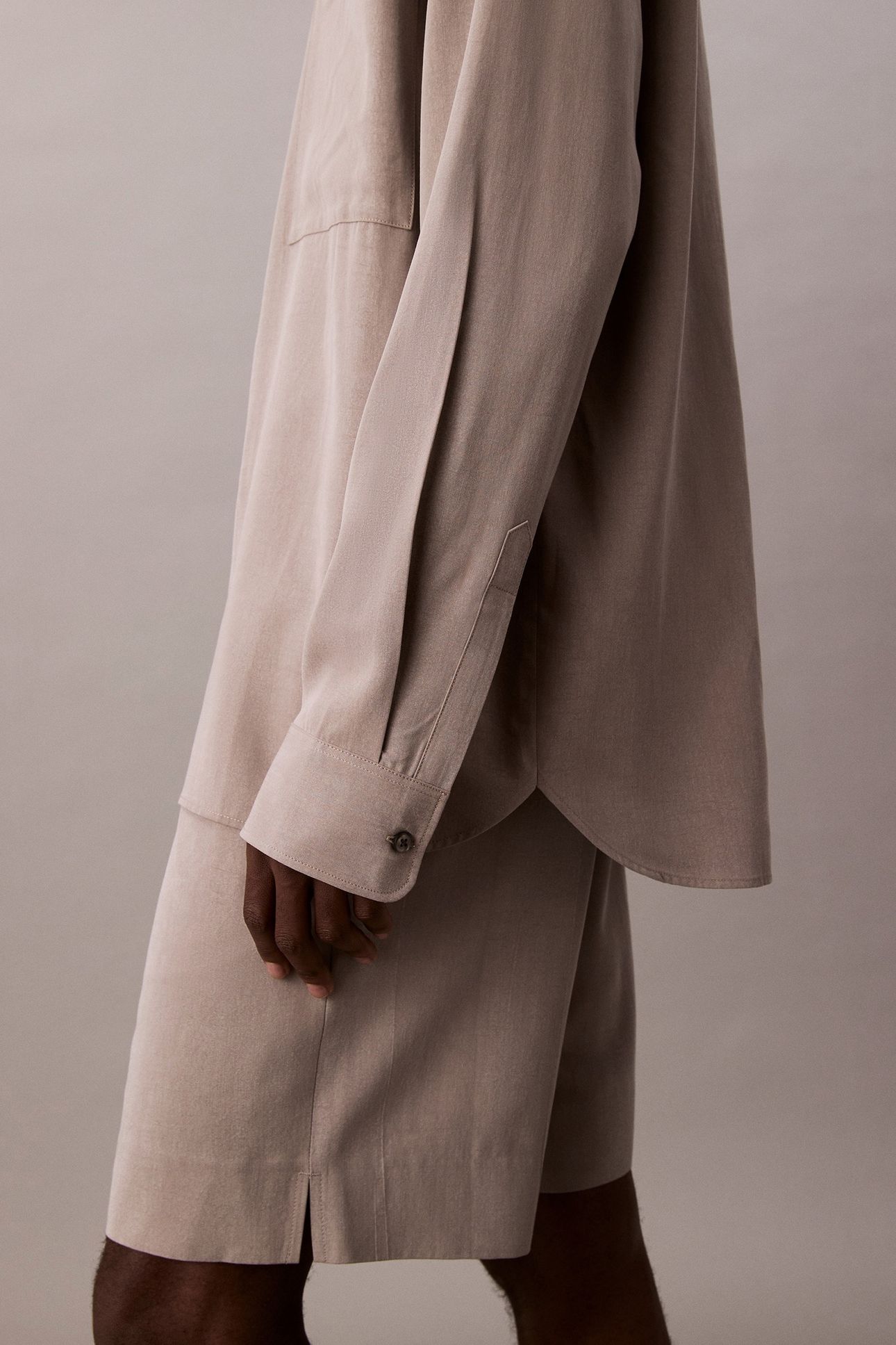 LS DRAPEY RELAXED SHIRT STEEPLE GRAY 7