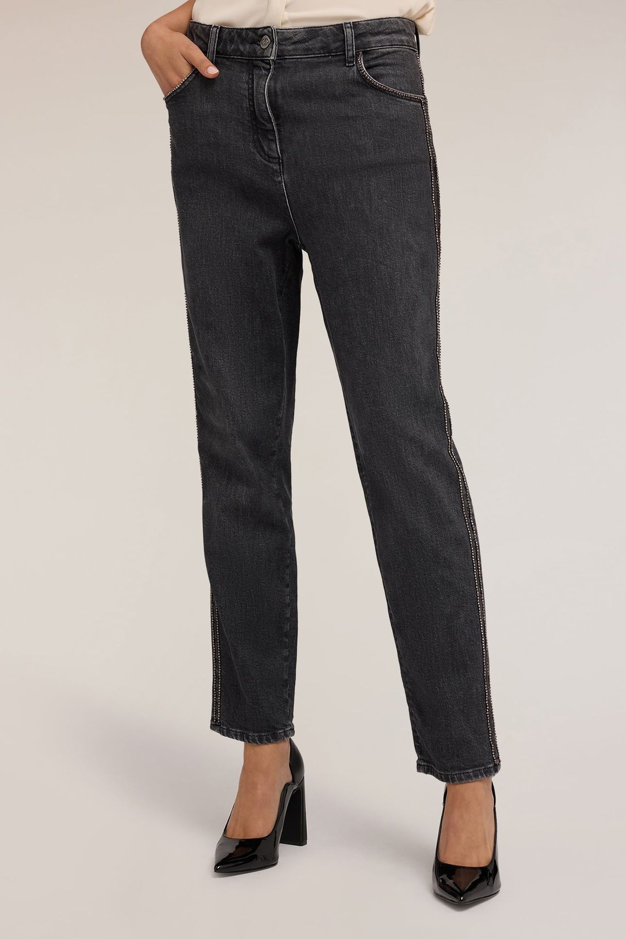 MUM FIT JEANS WITH SIDE STONE EMBROIDERY BLACK 2