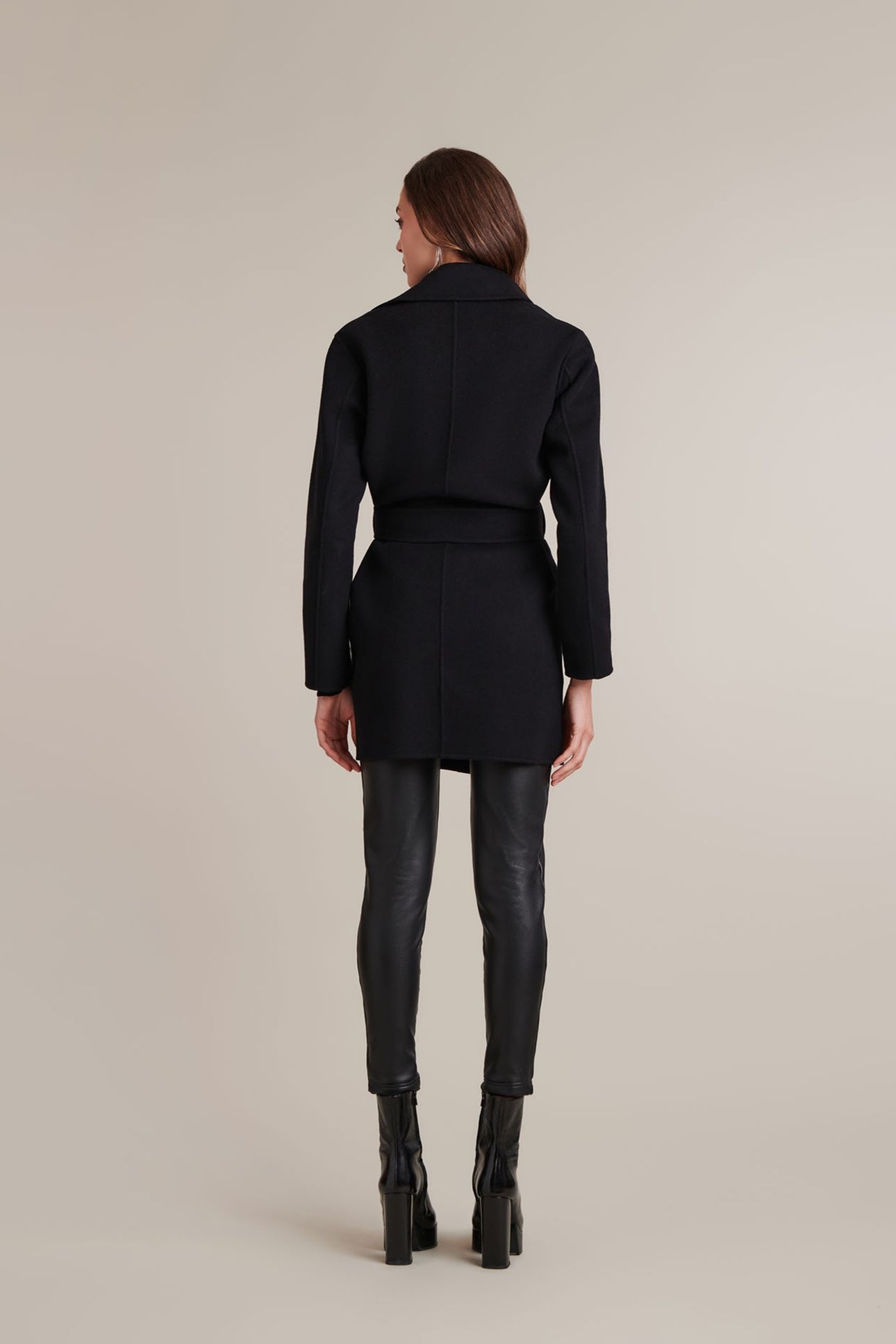 DELACROIX BLACK 2