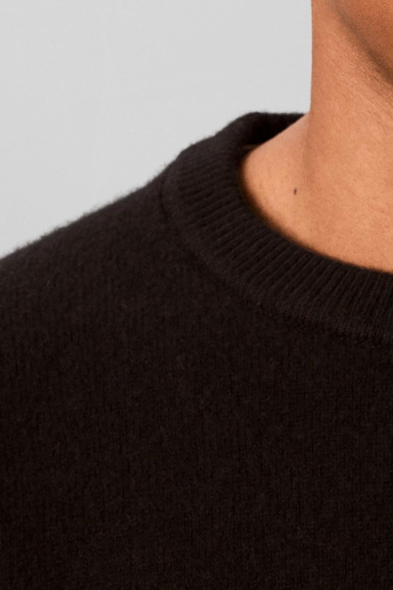 LS COZY WOOL CREWNECK BLACK 7