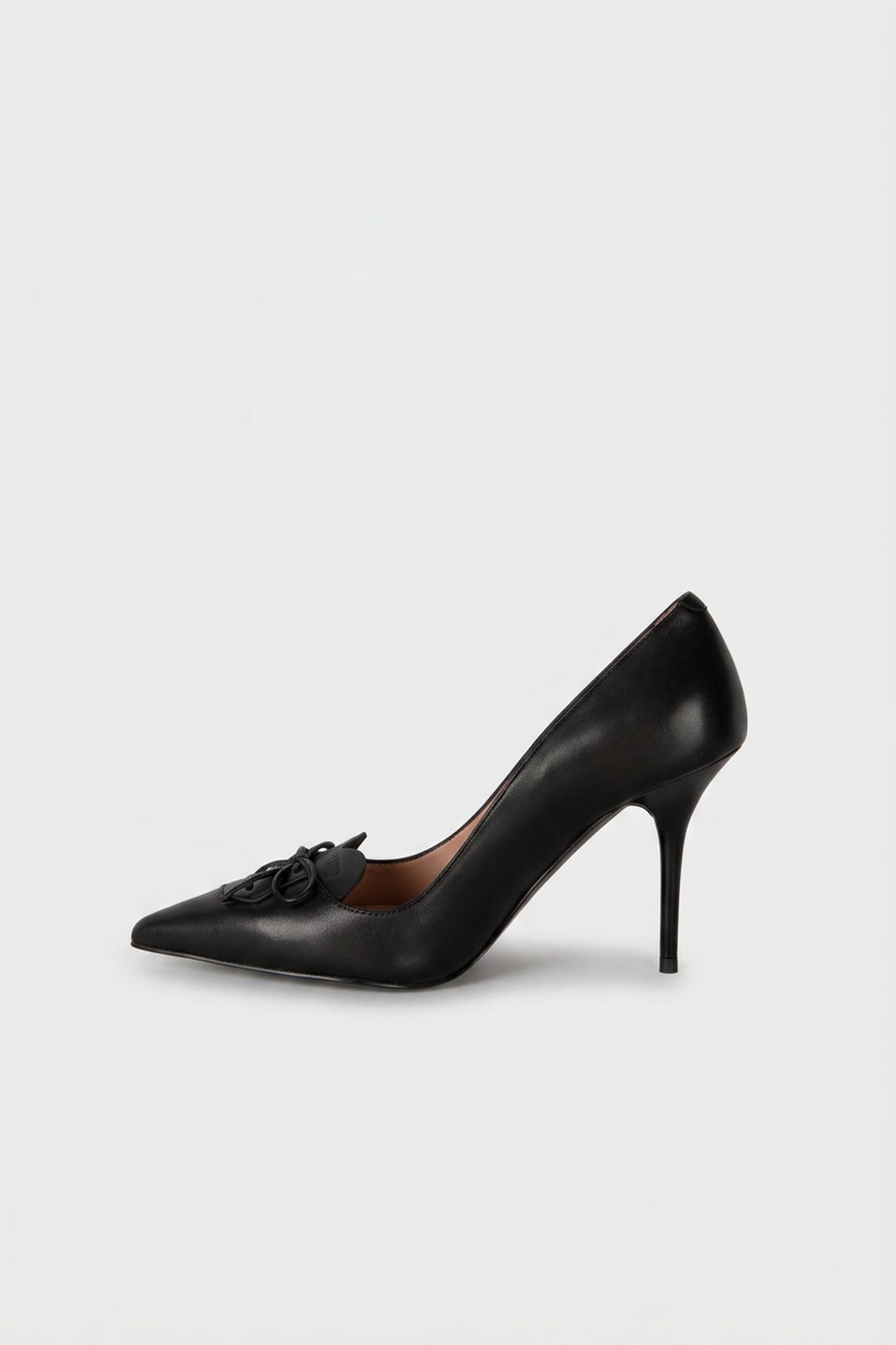 PUMP BLACK 4