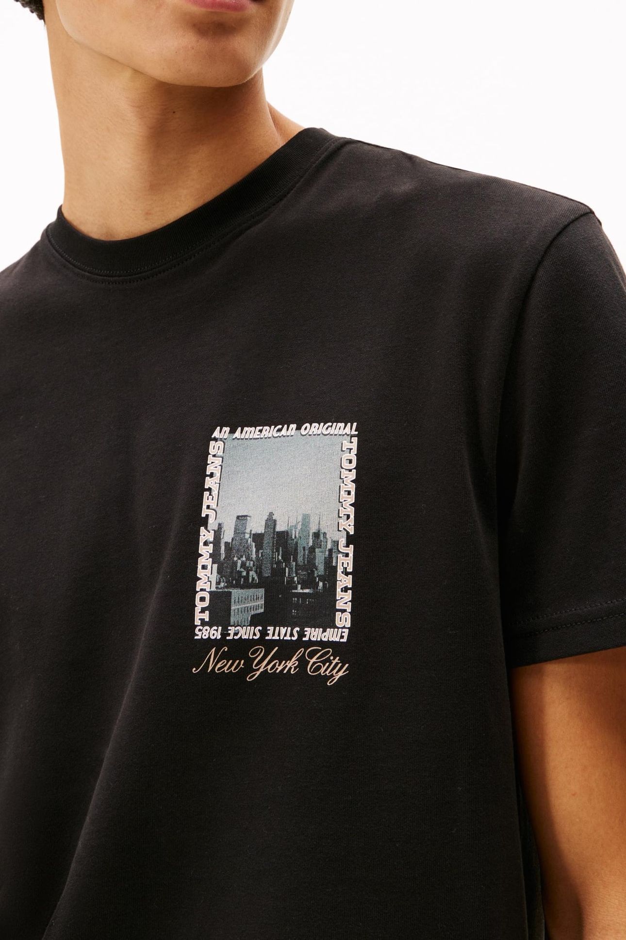 TJM REG PHOTO TEE BLACK 5