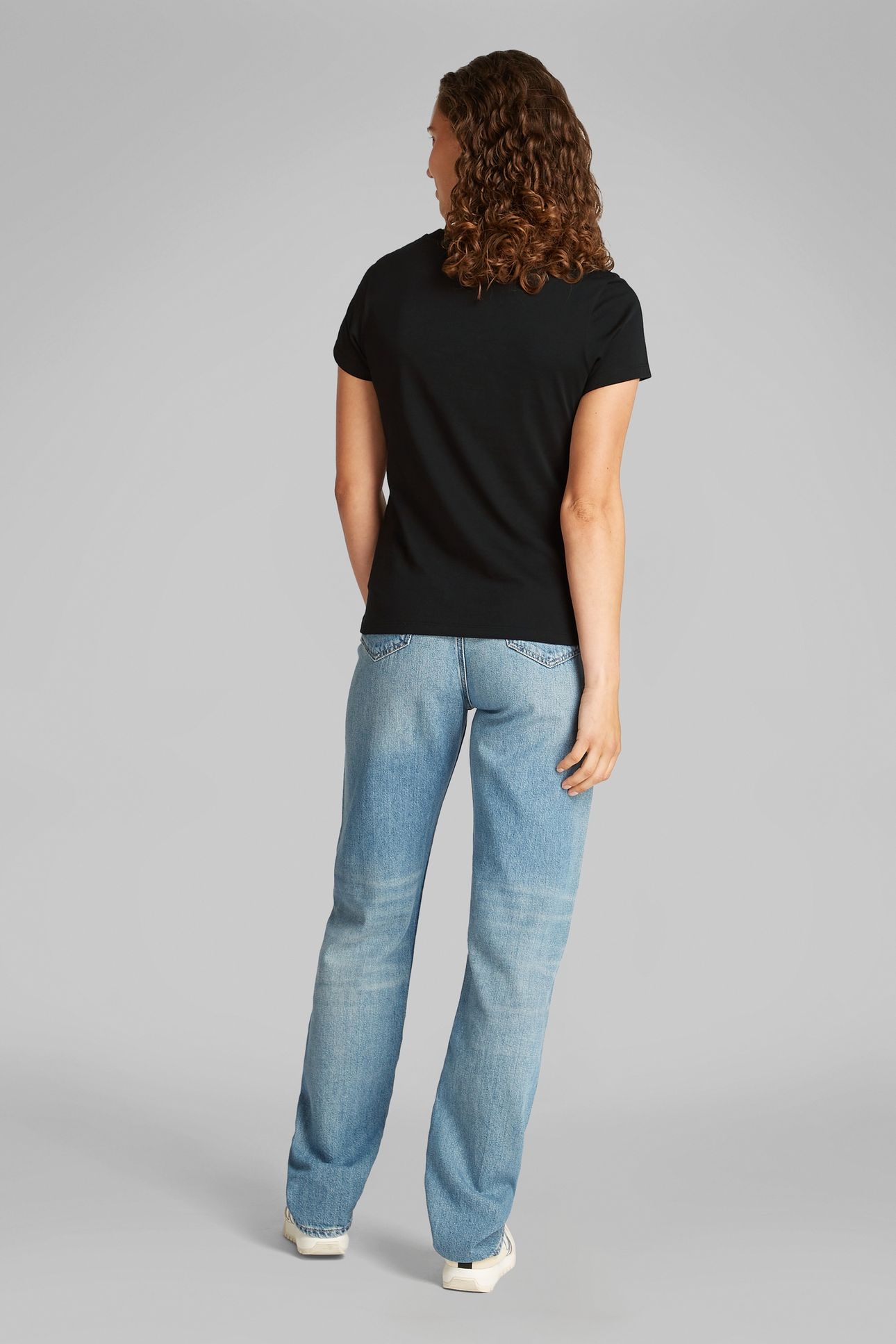 LOGO NECKLINE T-SHIRT BLACK 2