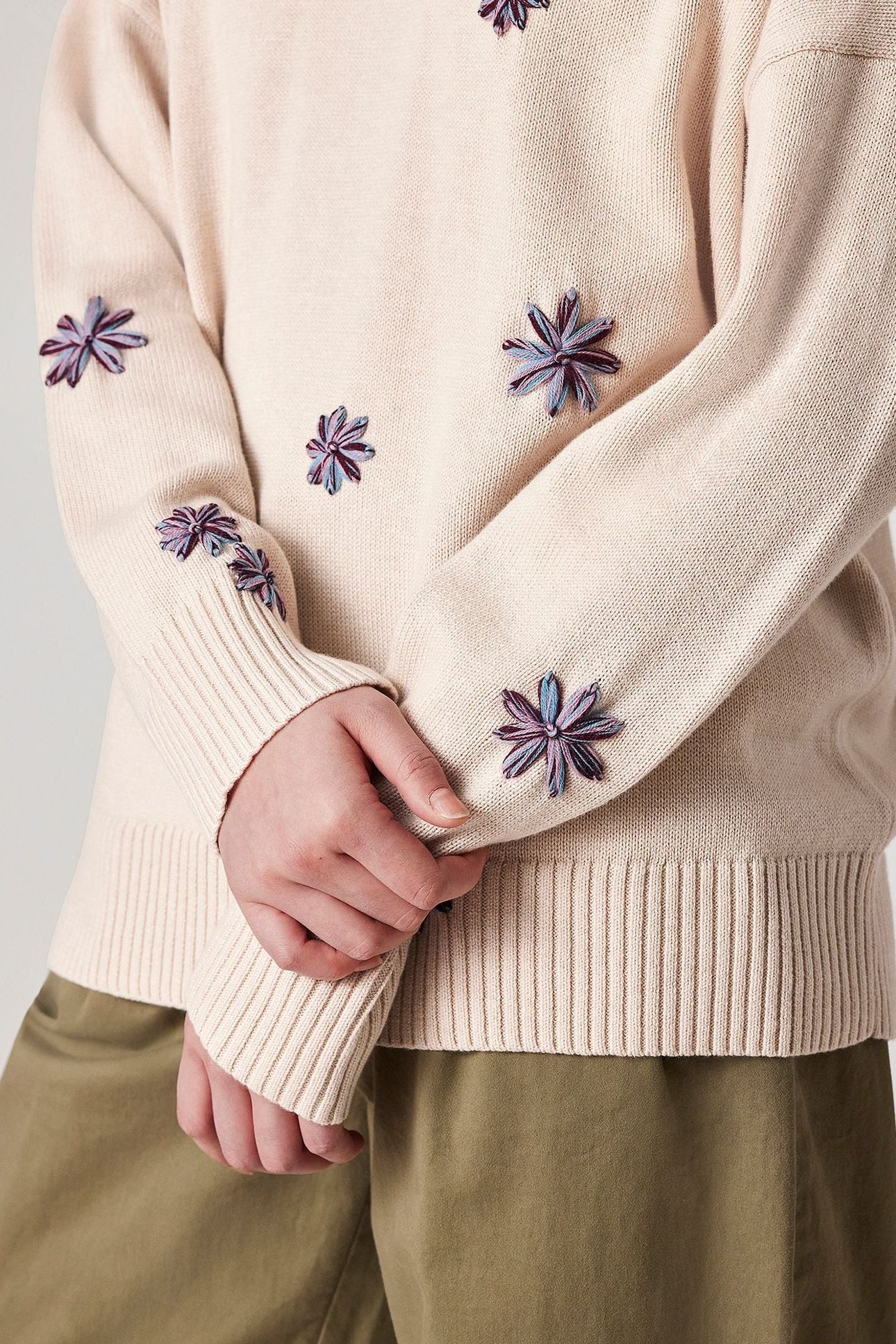 WOMENS KNITTED SWEATER CREW NECK PARCHMENT 8