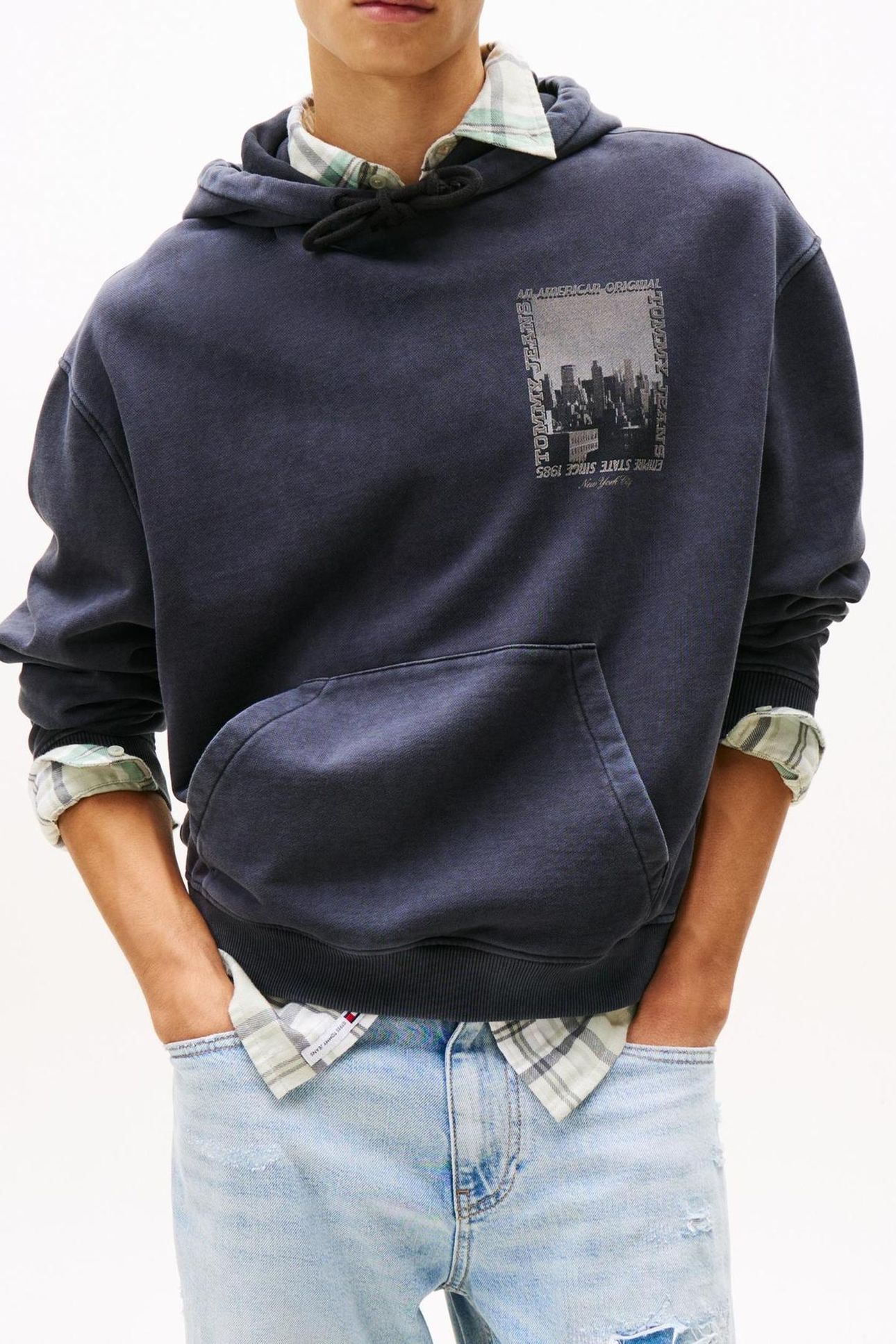 TJM 90S WSHD PHOTO CREW BLACK 1