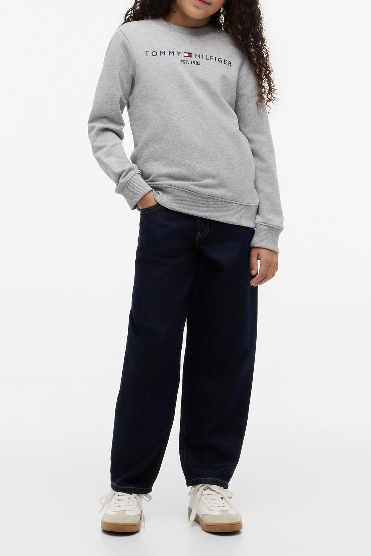 UNISEX ESSENTIAL SWEATSHIRT LIGHT GREY HEATHER 3