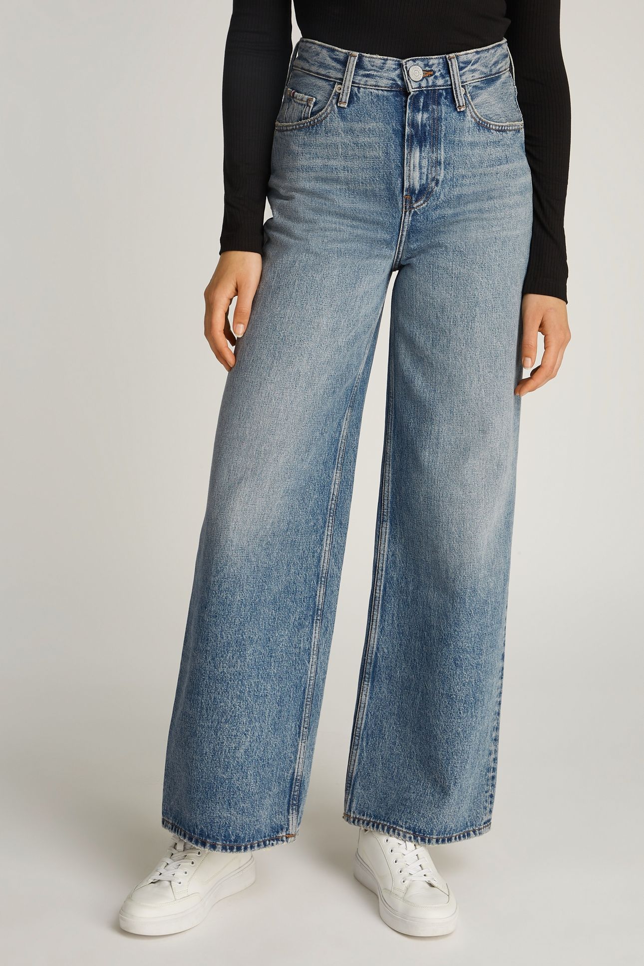 WIDE LEG HIGH WAISTED JEANS 2