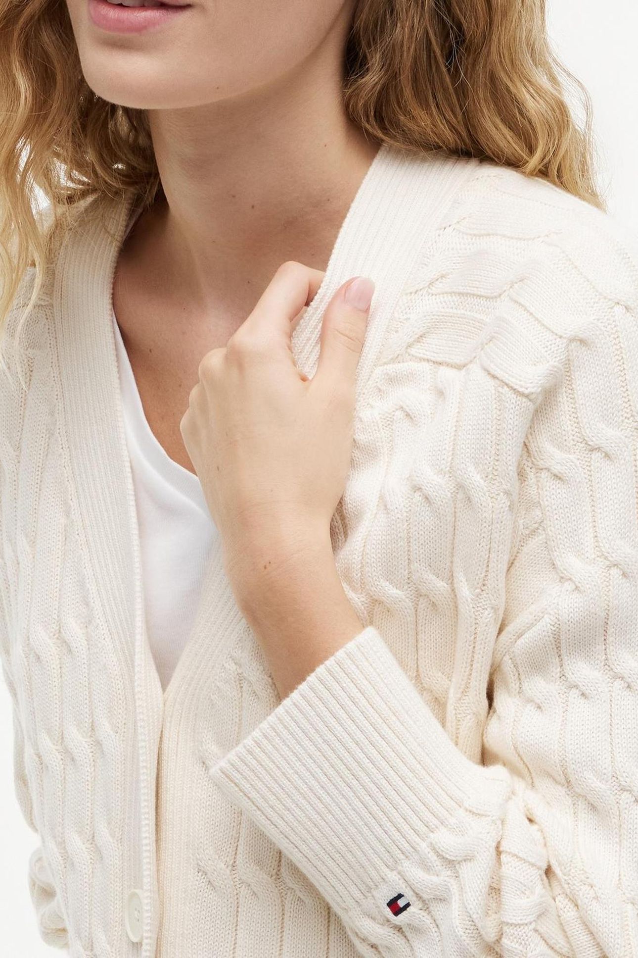 MID GG CABLE V-NECK LS IVORY PETAL 9