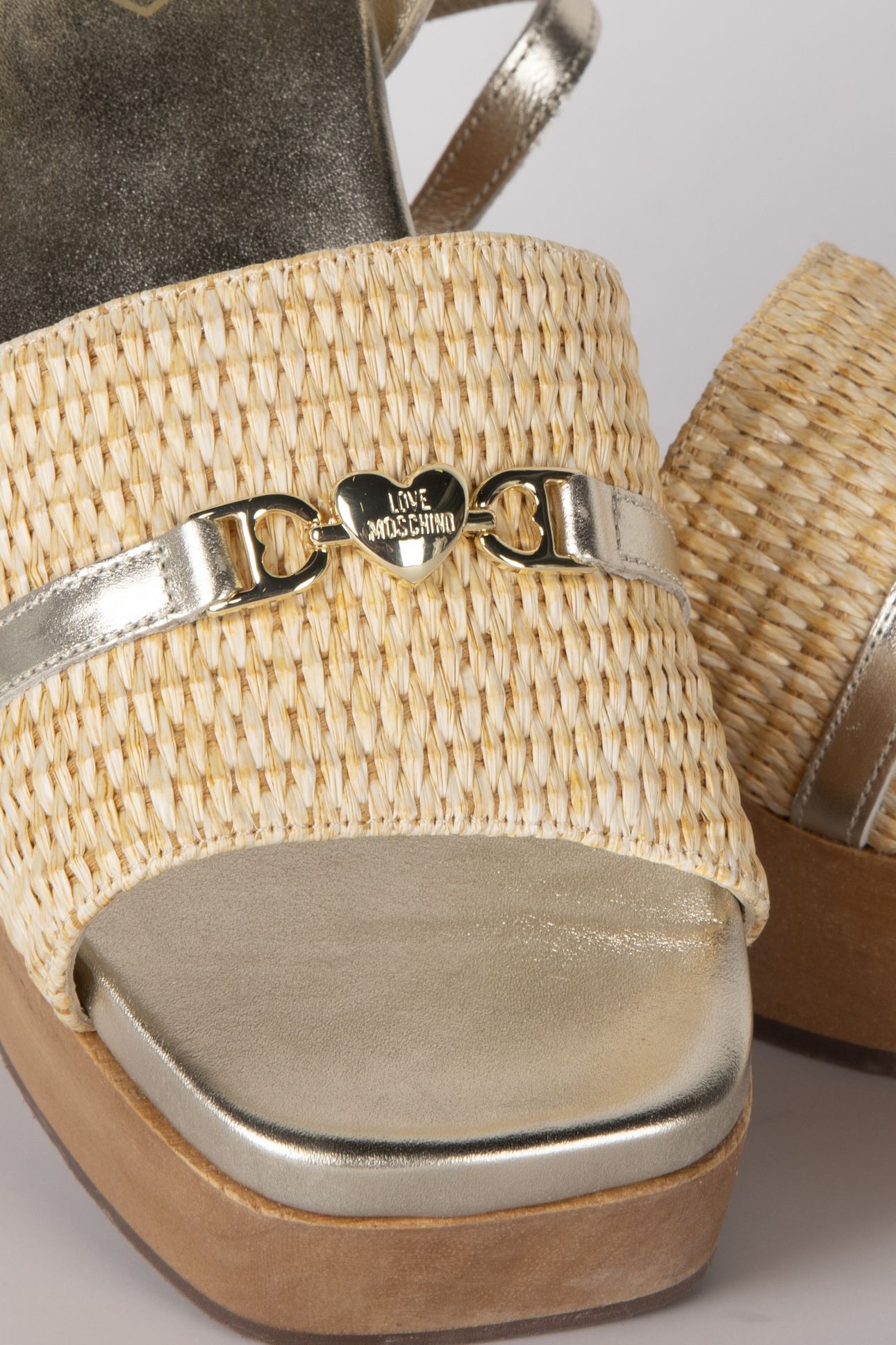SANDALS SILVER 3