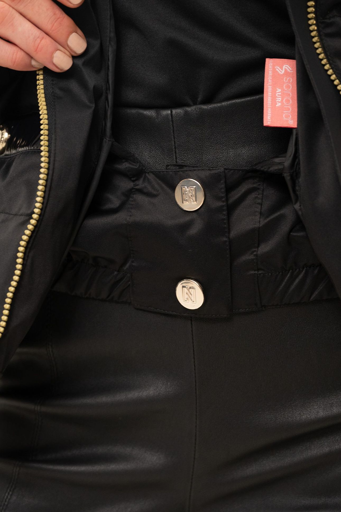 NORTH LACQ JACKET BLACK 4
