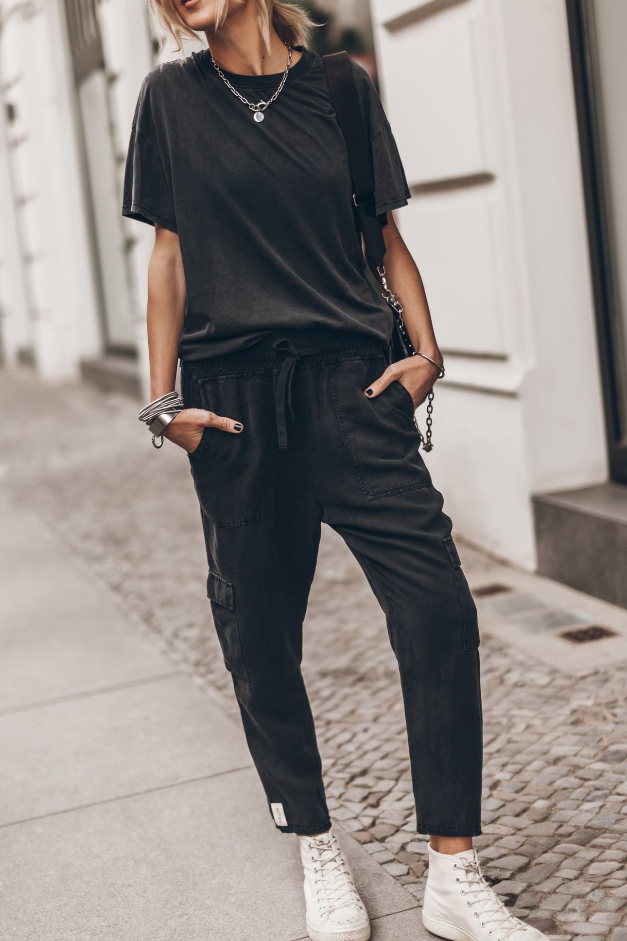 THE DARK RELAXED PANTS 1