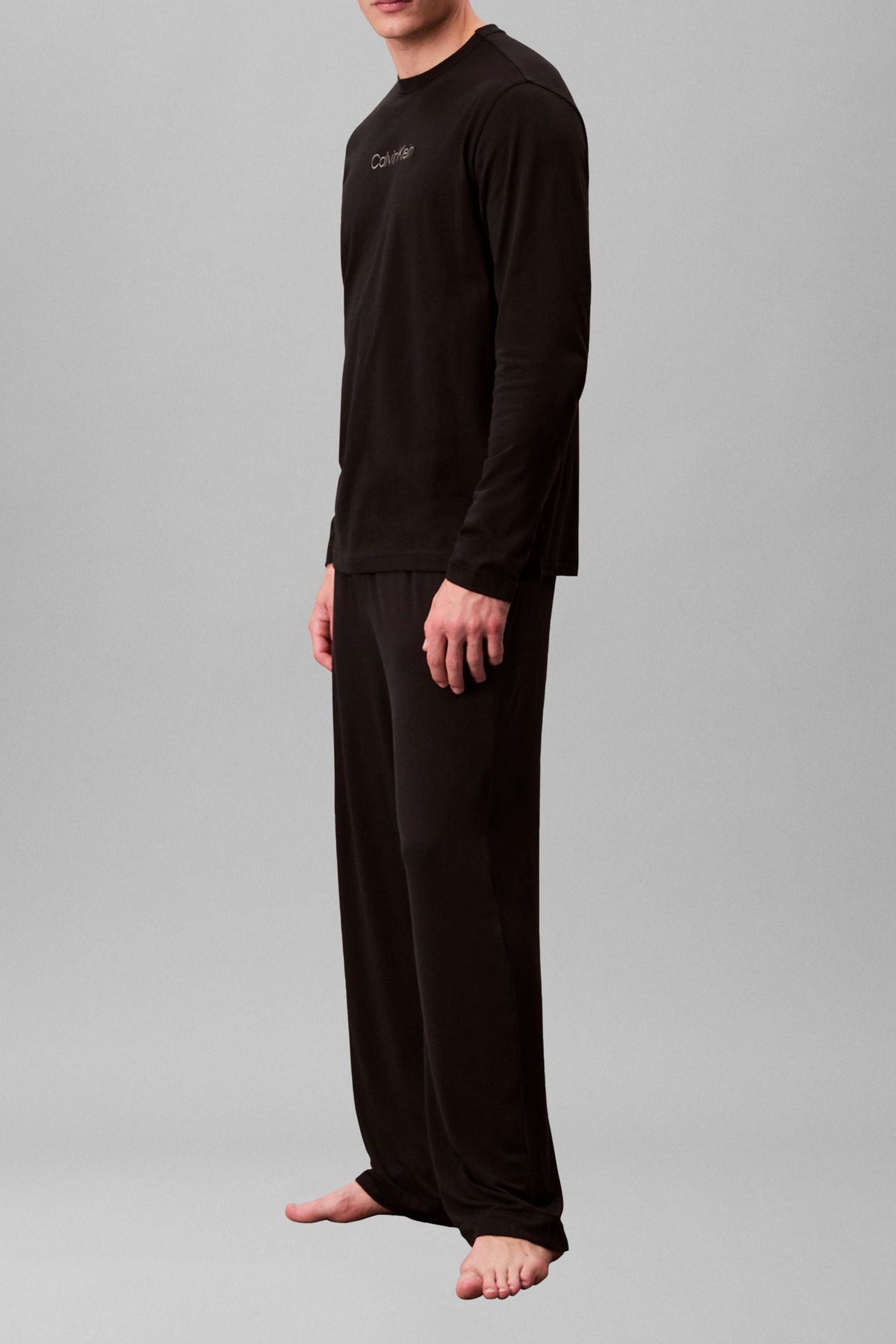L/S CREW NECK BLACK 6