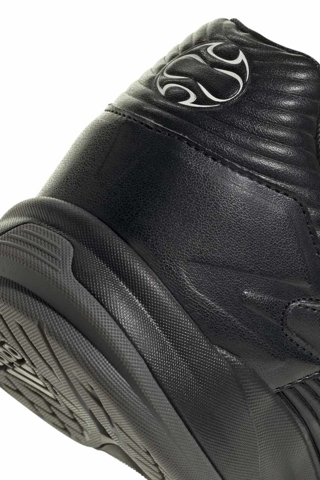 UNISEX PREDATOR SALA CORE BLACK 9