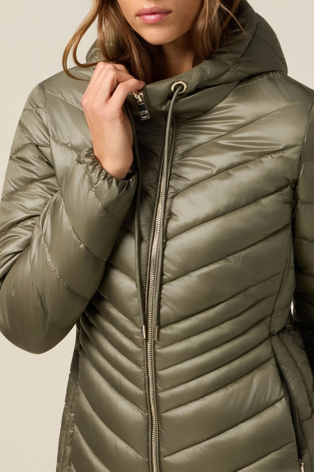 LIGHTWEIGHT HOODED DOWN JACKET MILITARY GREEN 4