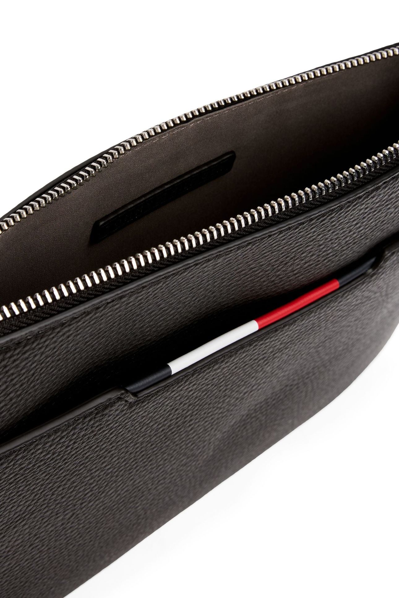 TH CENTRAL POUCH BLACK 3