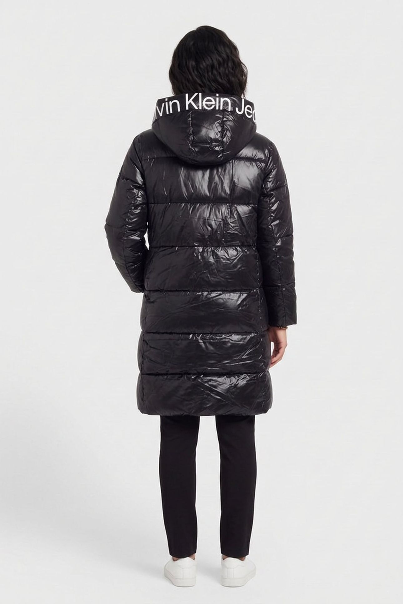 SHINY LONG LOGO PUFFFER BLACK 2