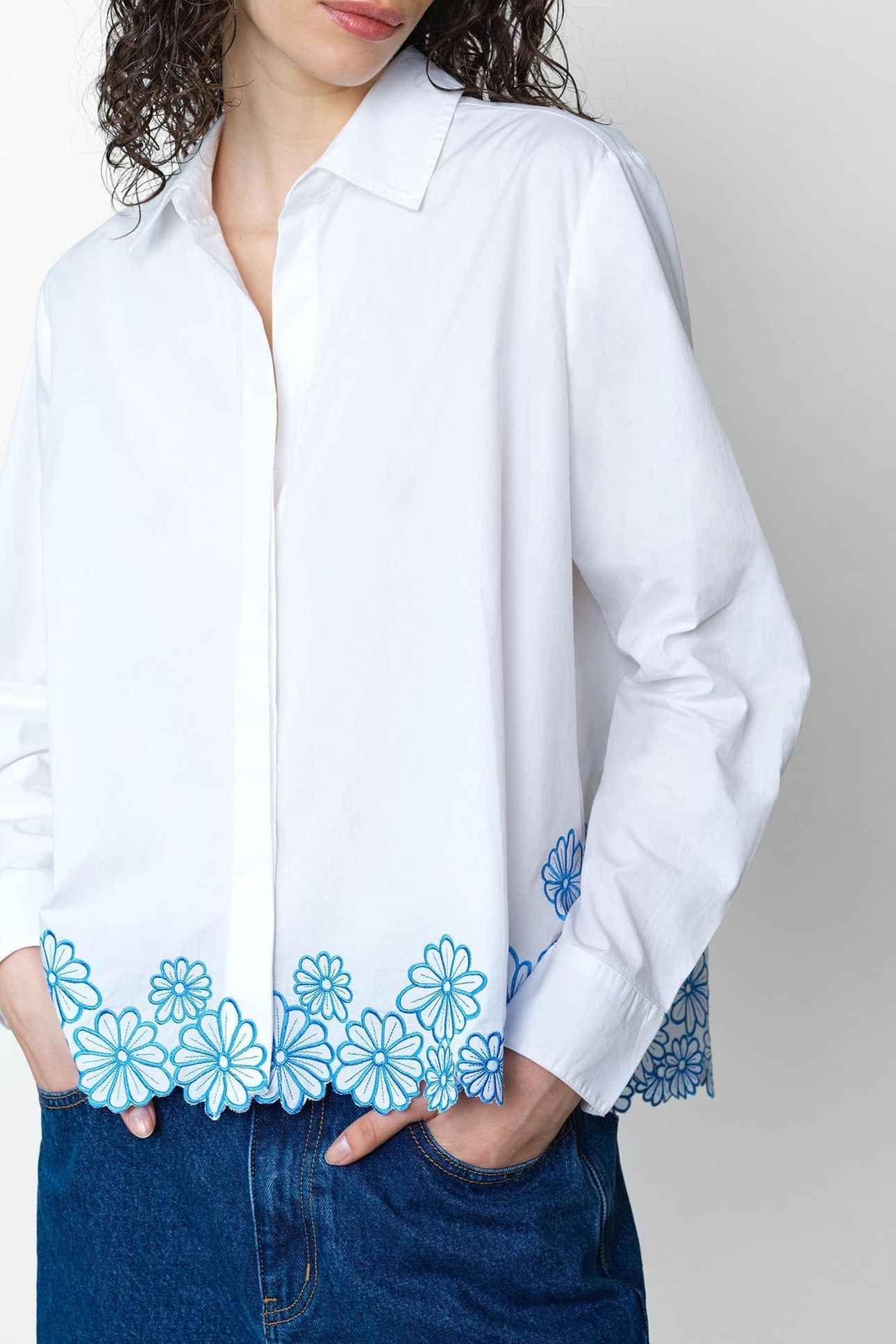 CAMBRIA COTTON FLORAL HEM SHIR LINEN WHITE/AZURE BL 1