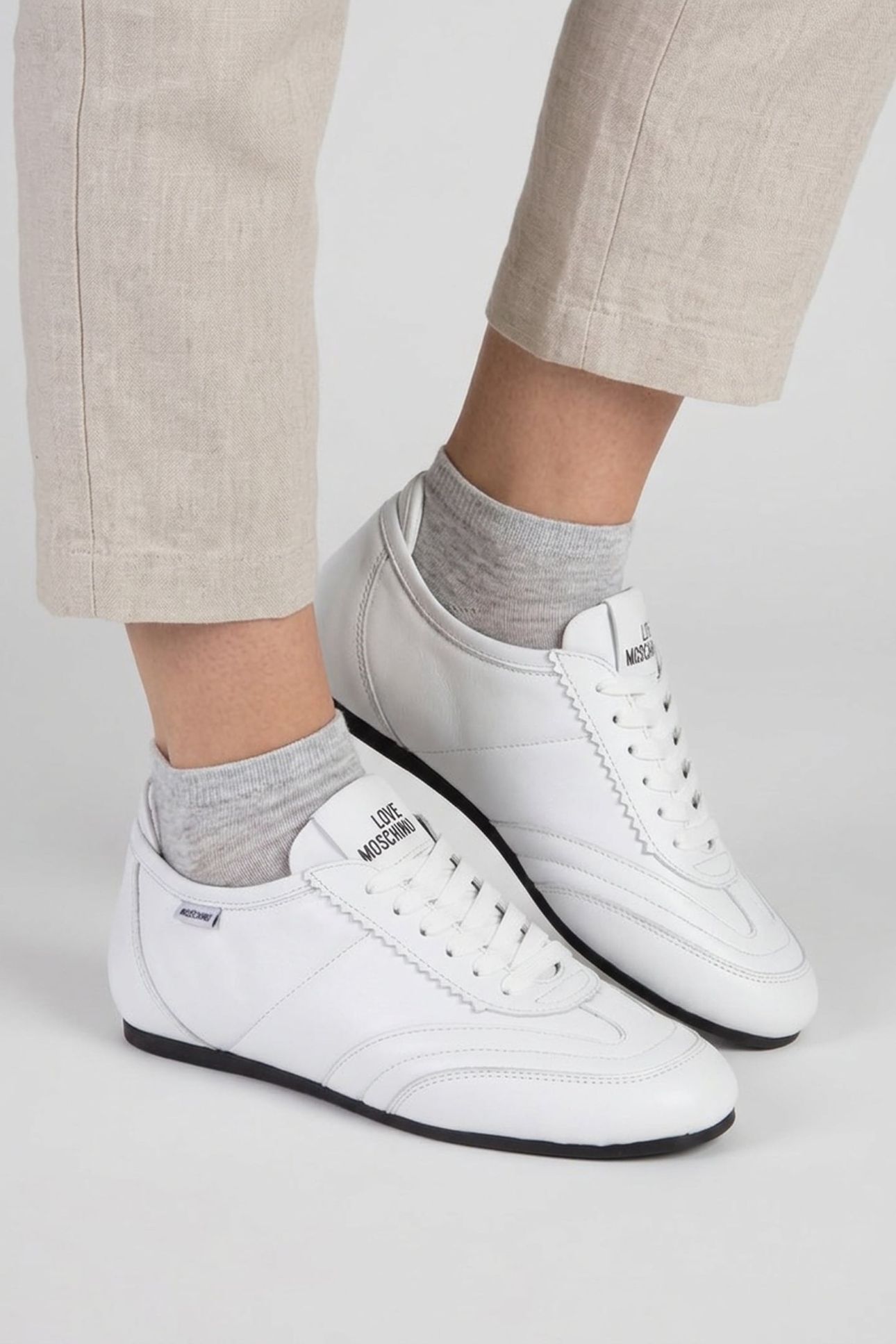 SNEAKERS WHITE 2