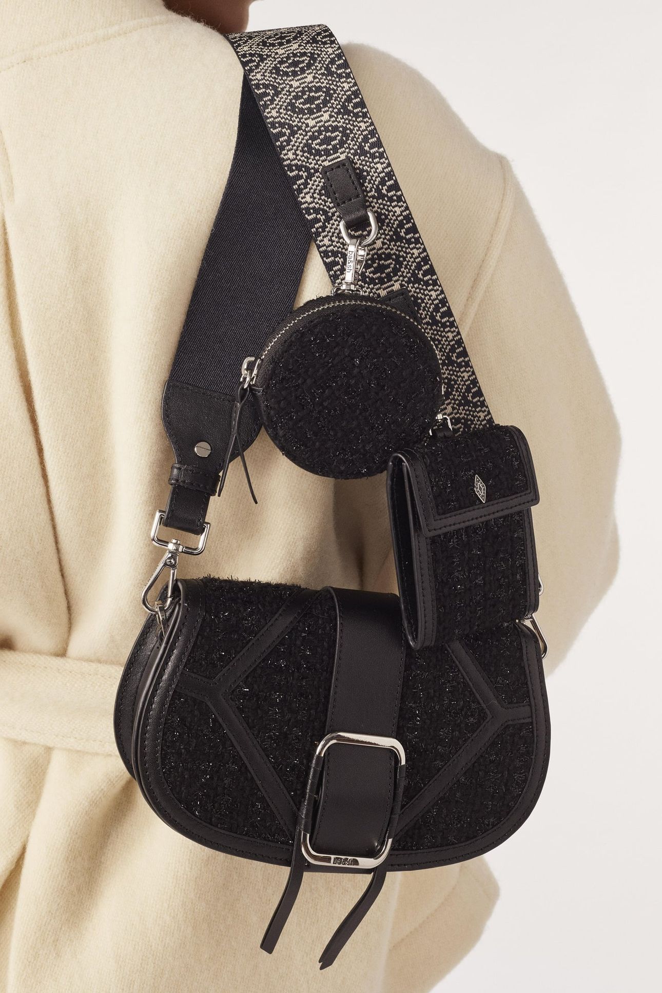 HAND BAG BLACK 1