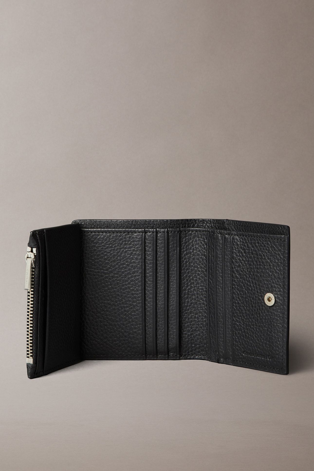 CK LEATHER COMP TRIFOLD BLACK 2