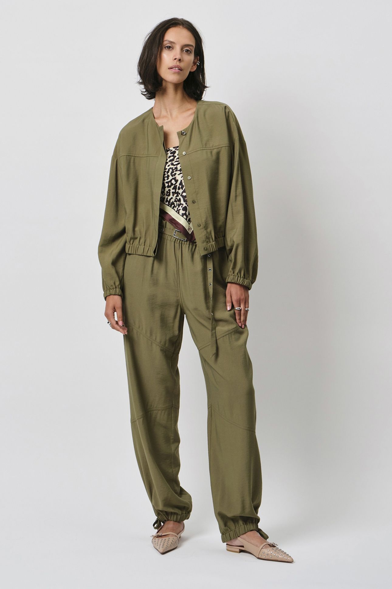 LENNY PAPERBAG PANTS OLIVE GLOW 1
