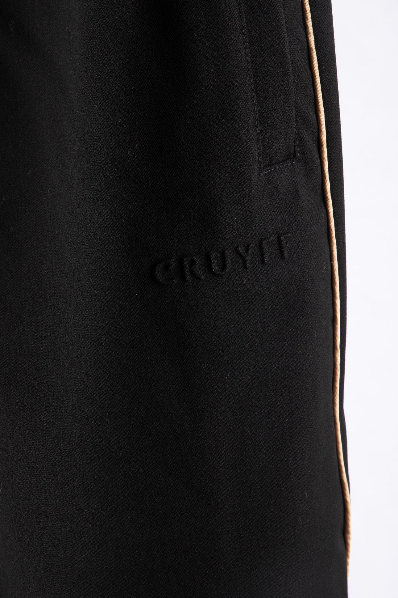 VISIONARY TRACKPANTS BLACK/GOLD 4