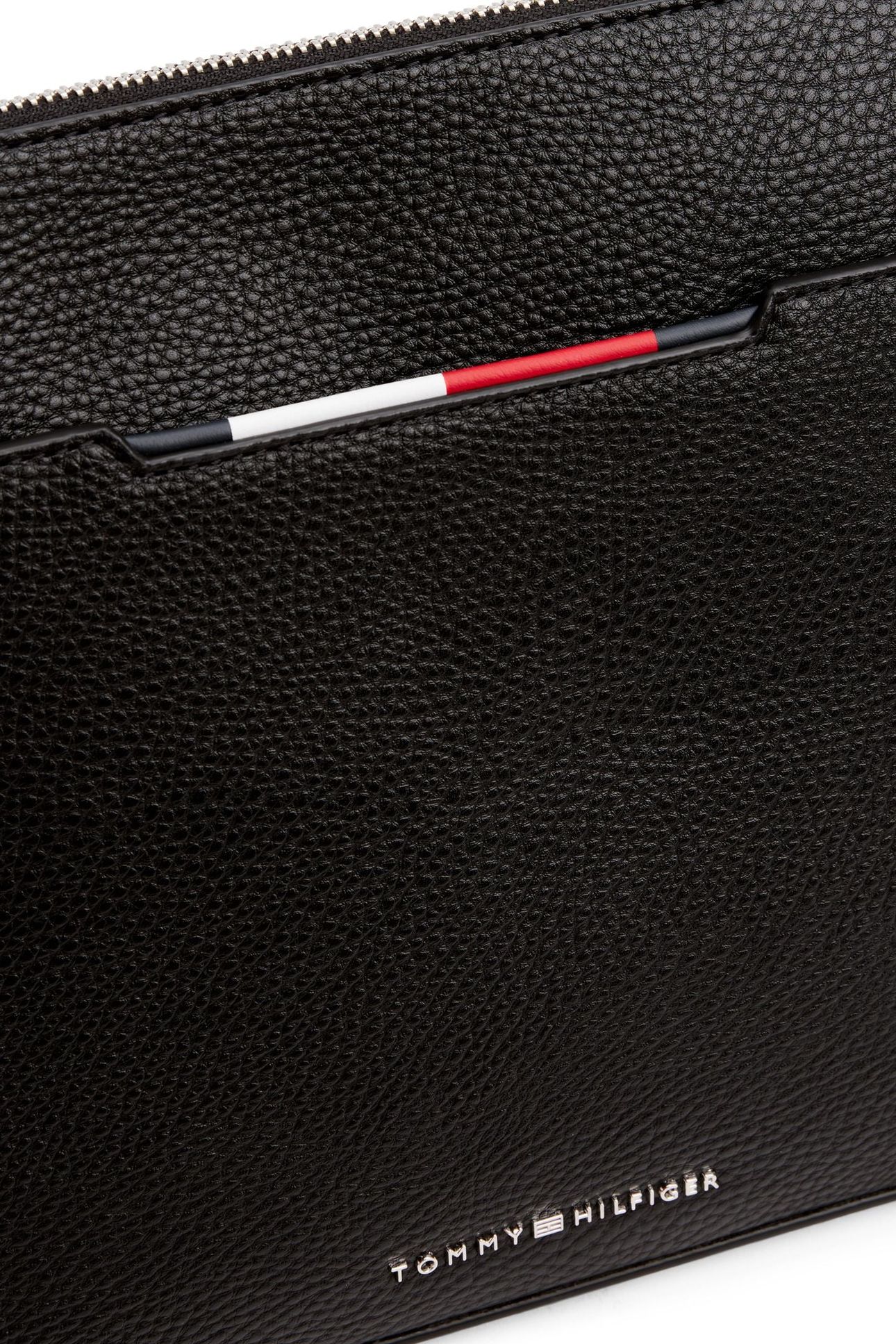 TH CENTRAL POUCH BLACK 4