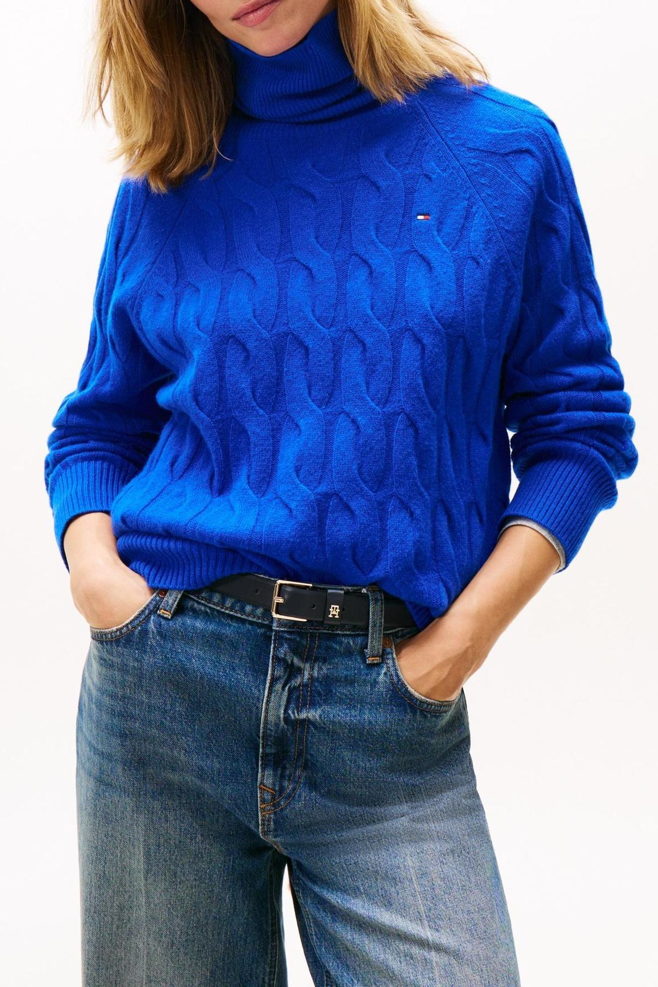 SOFT WOOL CABLE ROLL NECK COBALT 1