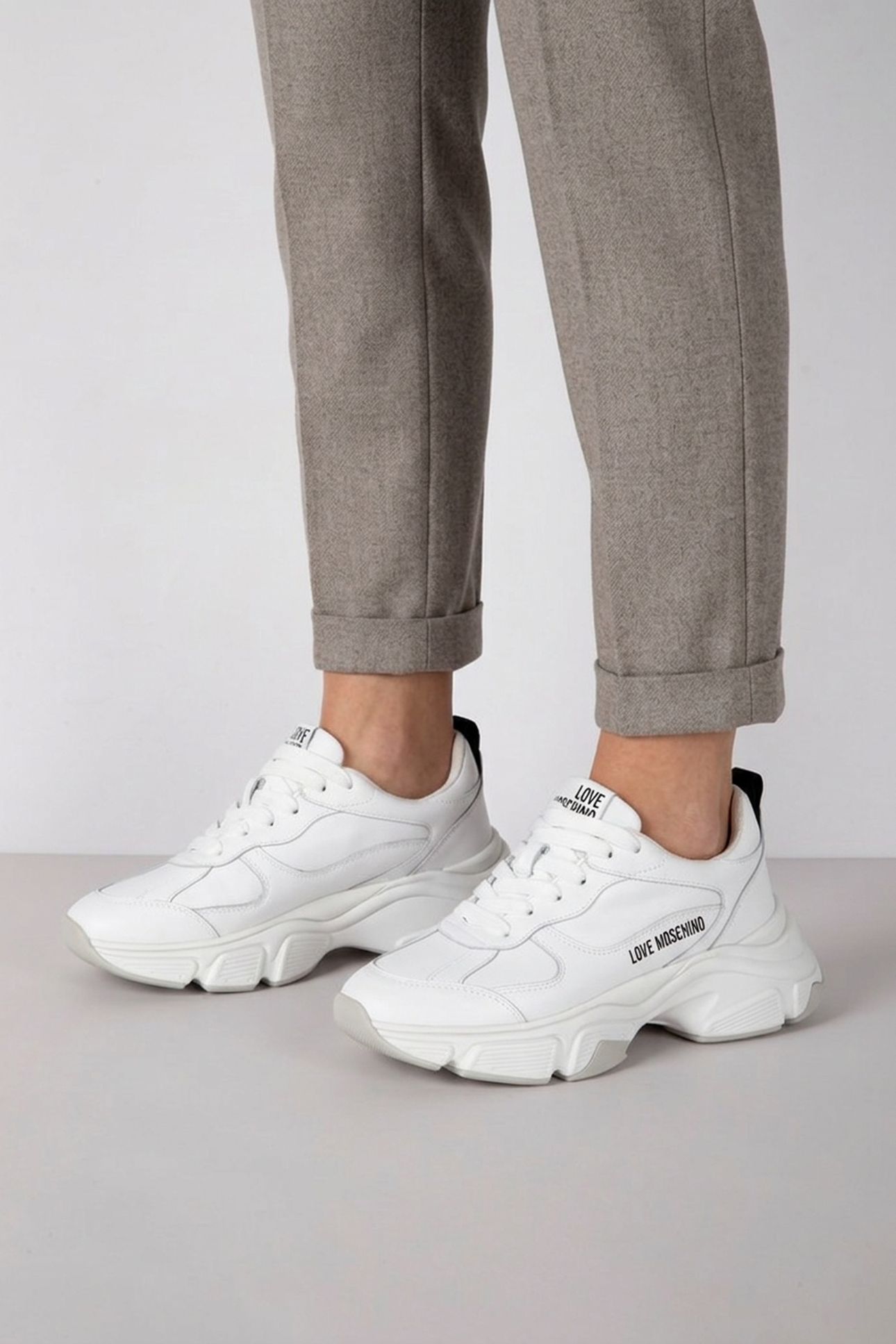 SNEAKERS WHITE 2