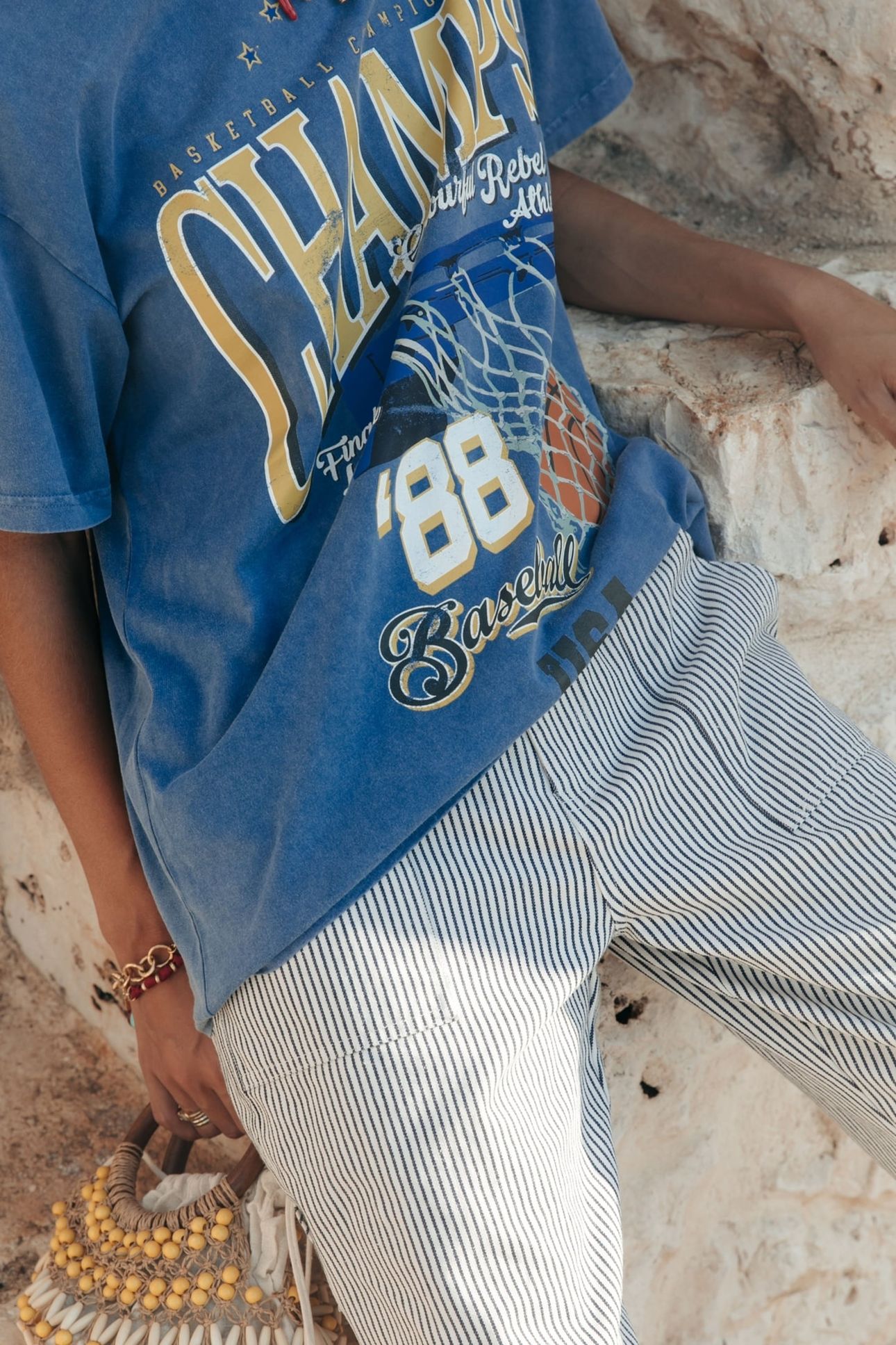 CHAMPIONS ACID WASH LOOSEFIT TEE BRIGHT BLUE 6