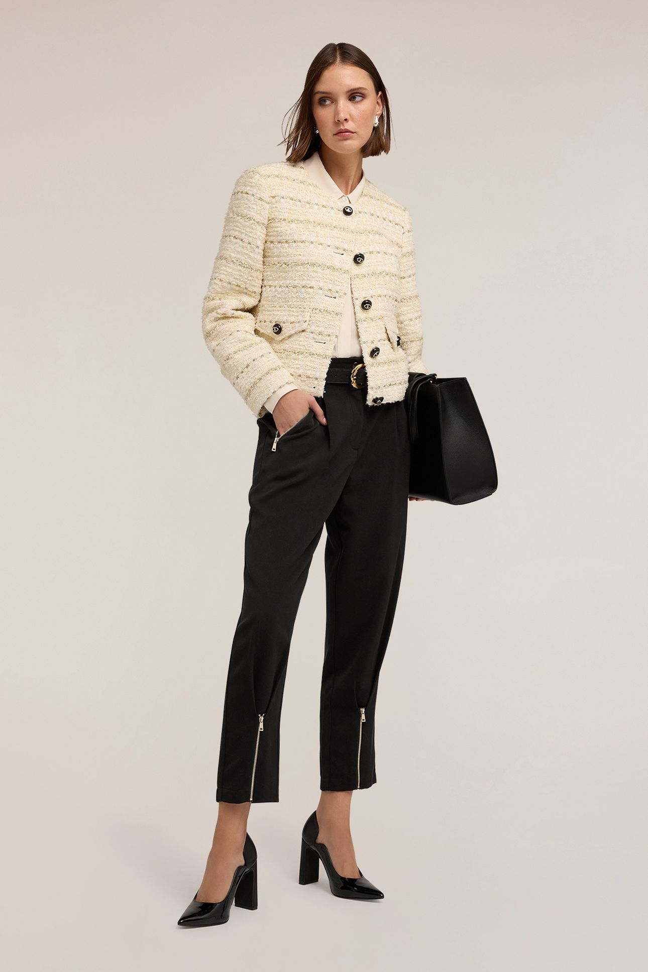 CARROT PANTS WITH ZIP AT THE BOTTOM BLACK 2