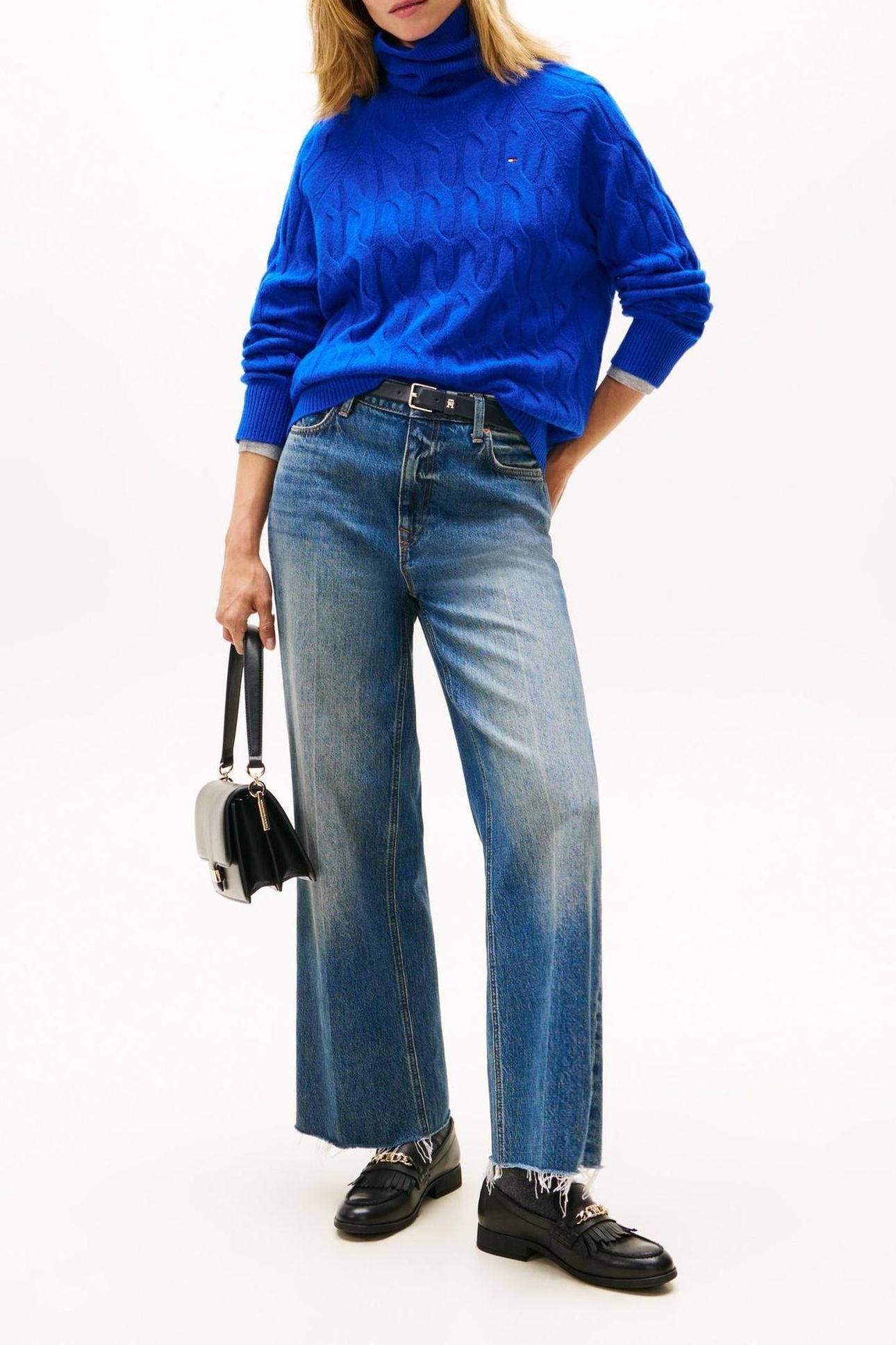 SOFT WOOL CABLE ROLL NECK COBALT 2