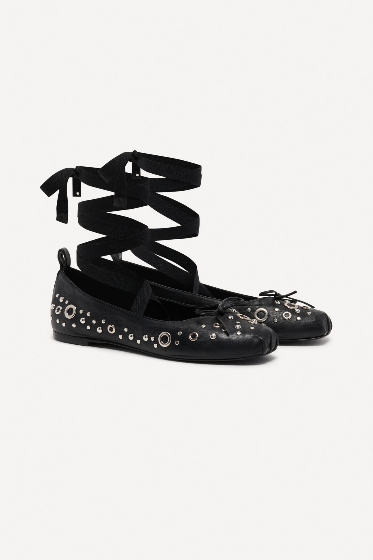 BALLERINAS BLACK 2