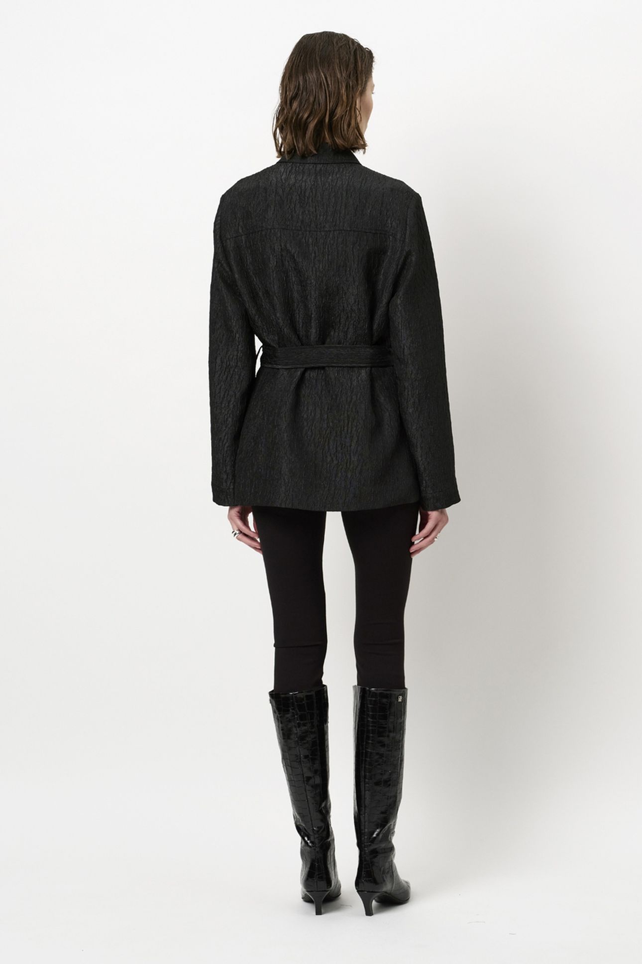 TWIST BELTED SHIRT JACKET RAVEN 3