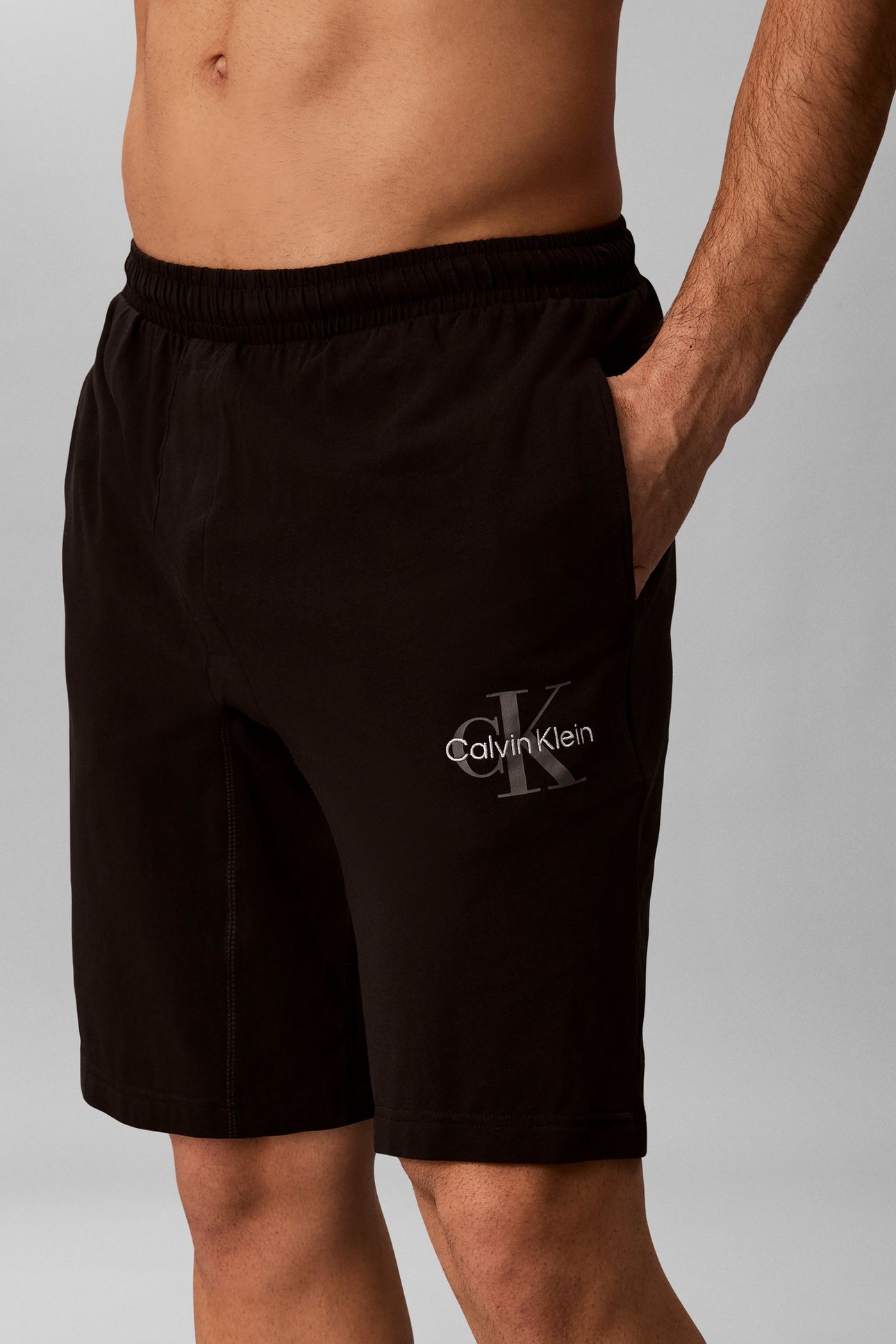 MONOGRAM SLEEP SHORT BLACK 9