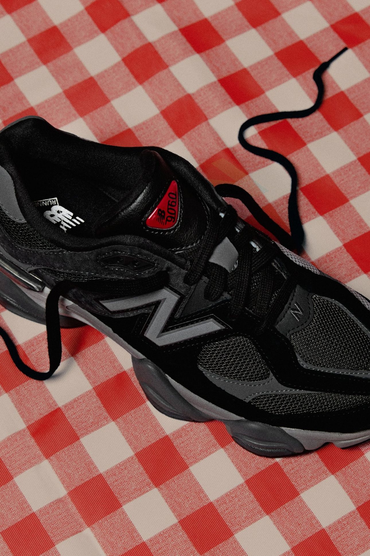 9060 BLACK 9