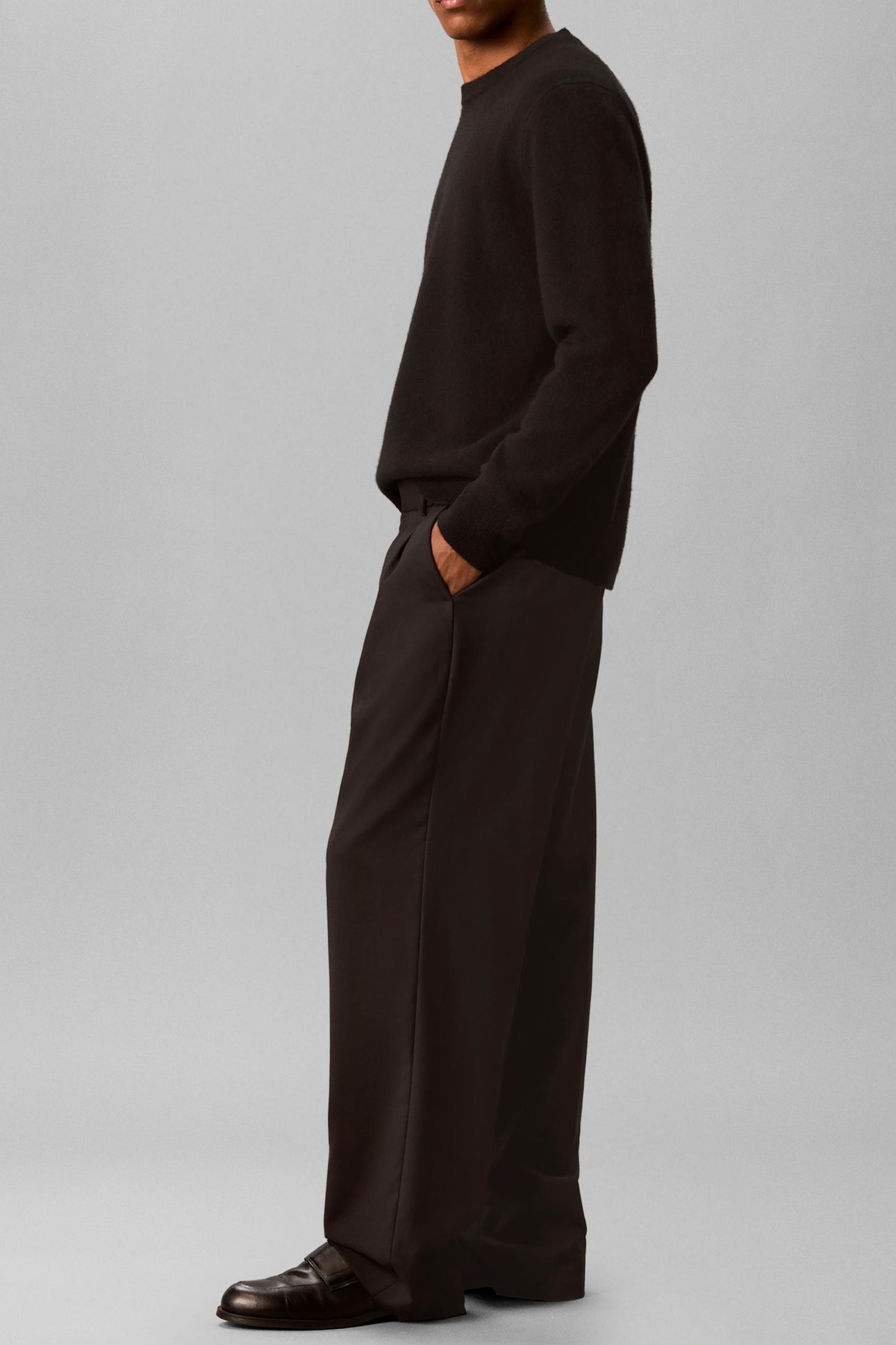 LS COZY WOOL CREWNECK BLACK 5