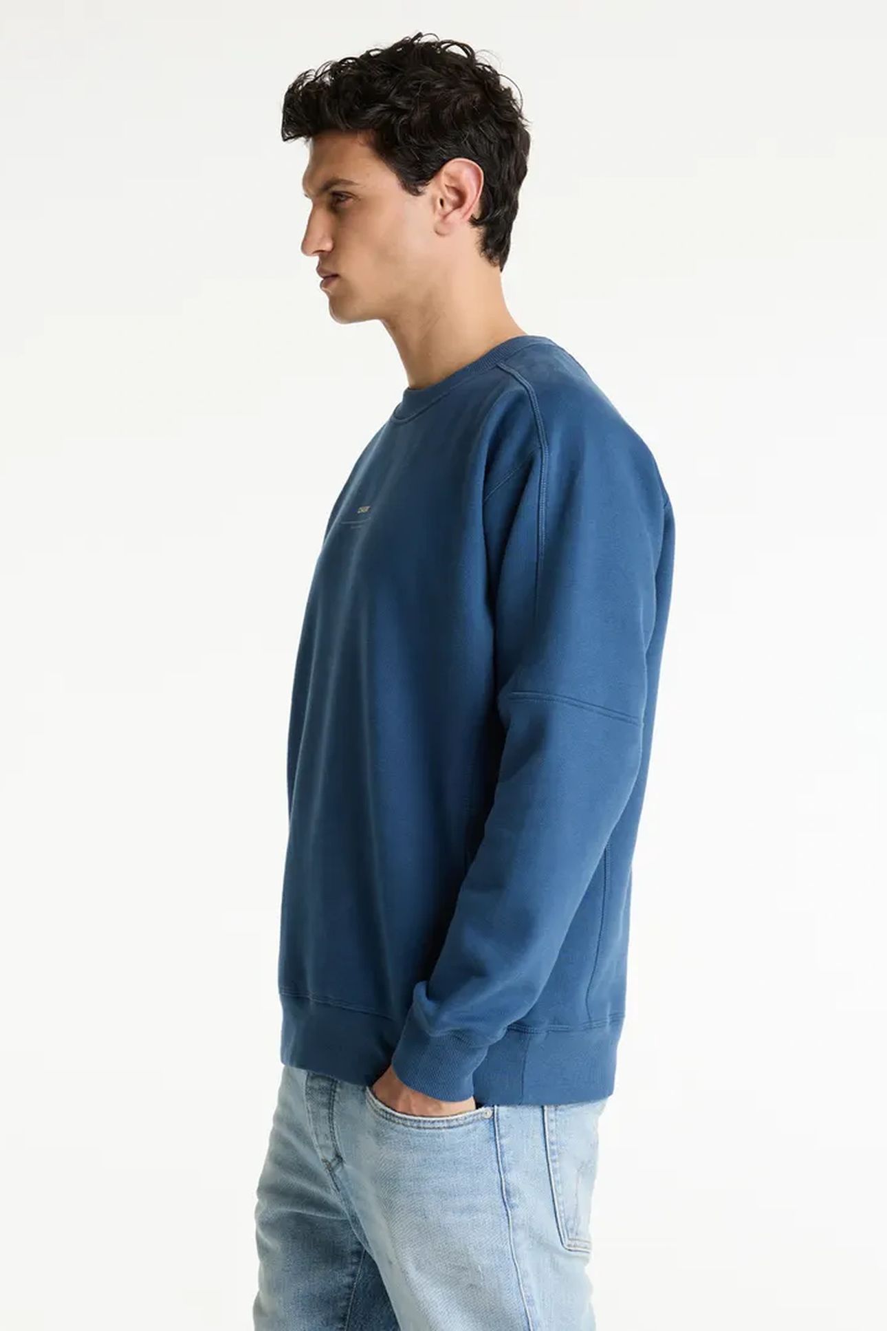 SWEATER REGENT ROUND DARK DENIM 3