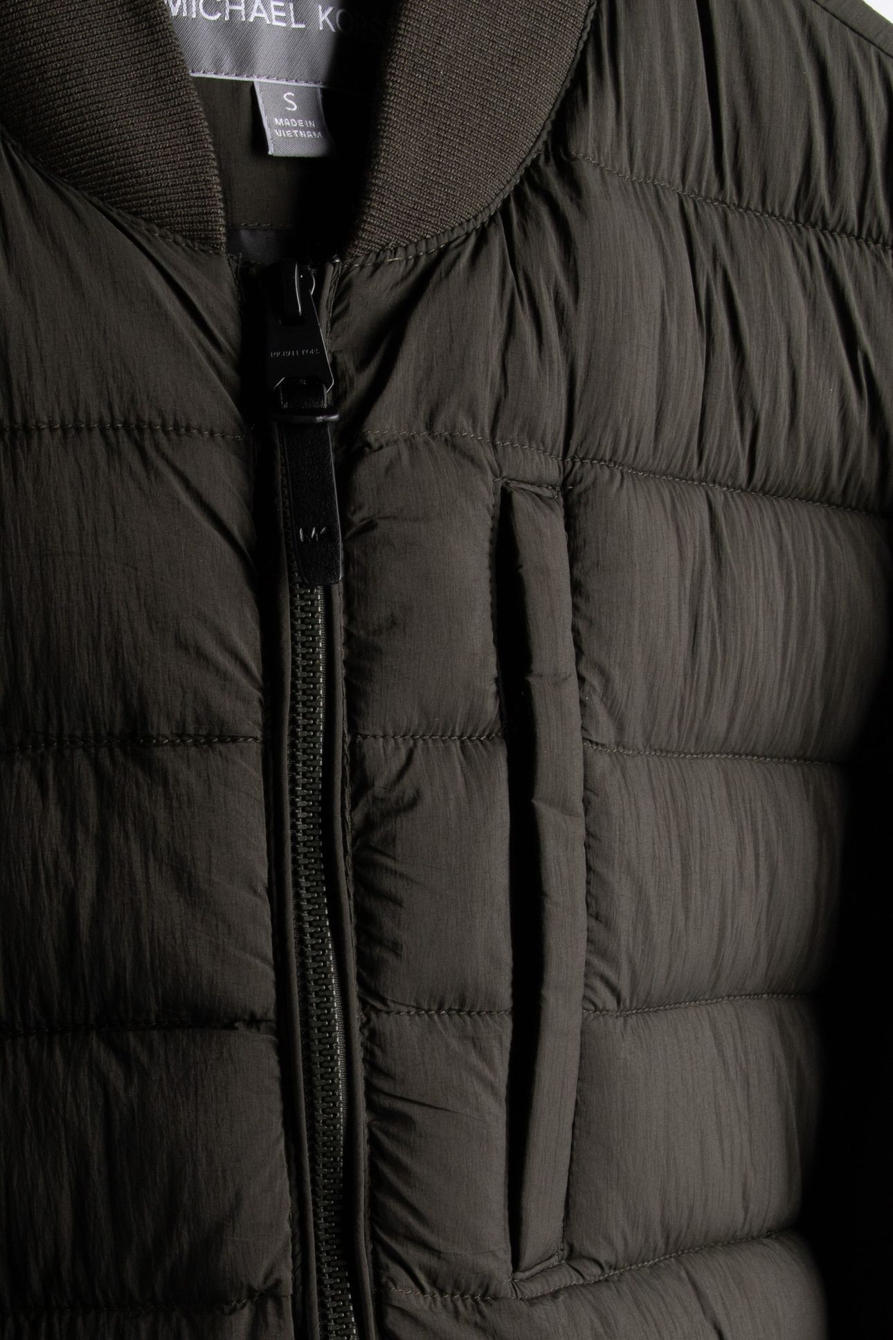 CRINKLE NYLON BOMBER OLIVE 4