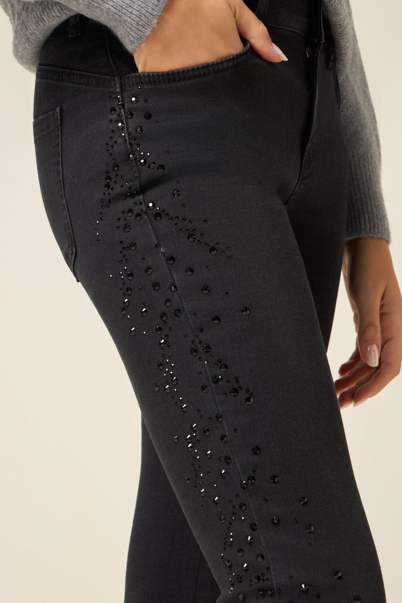 BLACK JEANS WITH CRYSTALS BLACK 5