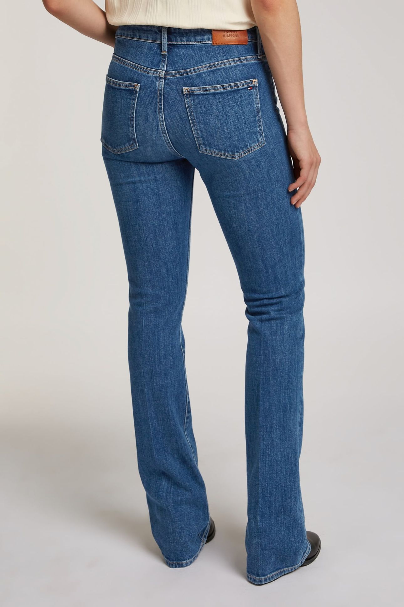 BOOTCUT MID RISE MID BLUE 3