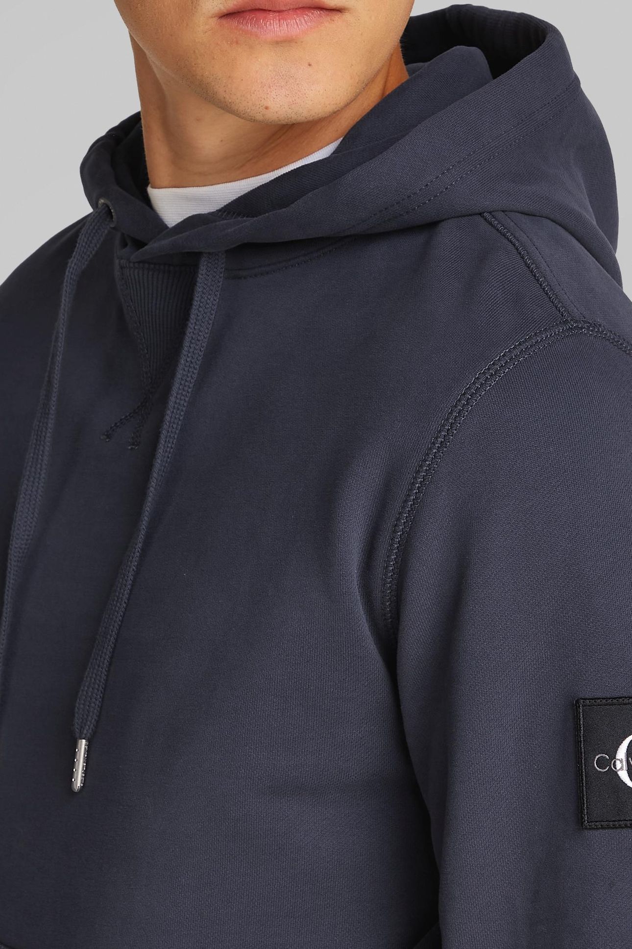 BADGE HOODIE INDIA INK 6