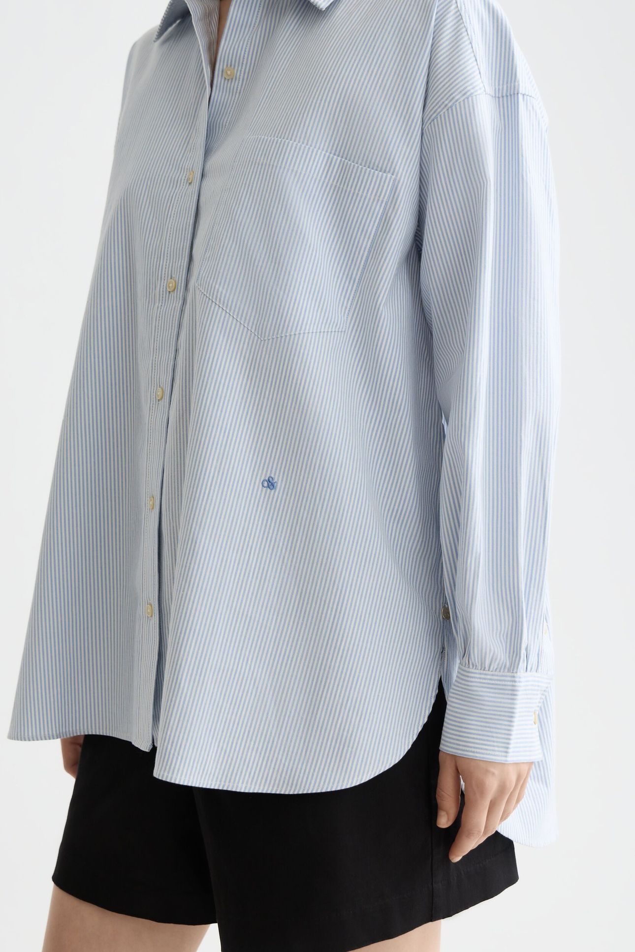 GIRLFRIEND OXFORD STRIPES SHIRT WHITE AND BLUE STRIPE 6