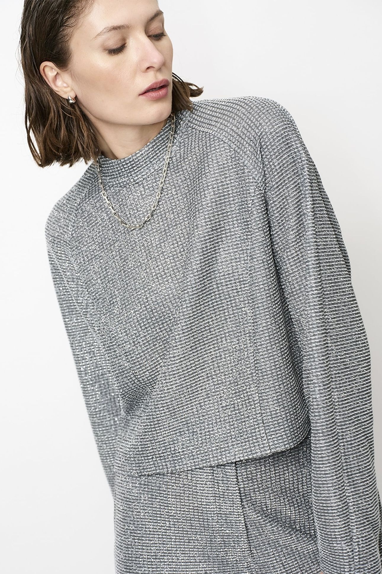 THEREL METALLIC CONSTRUCTED TOP SILVER 4