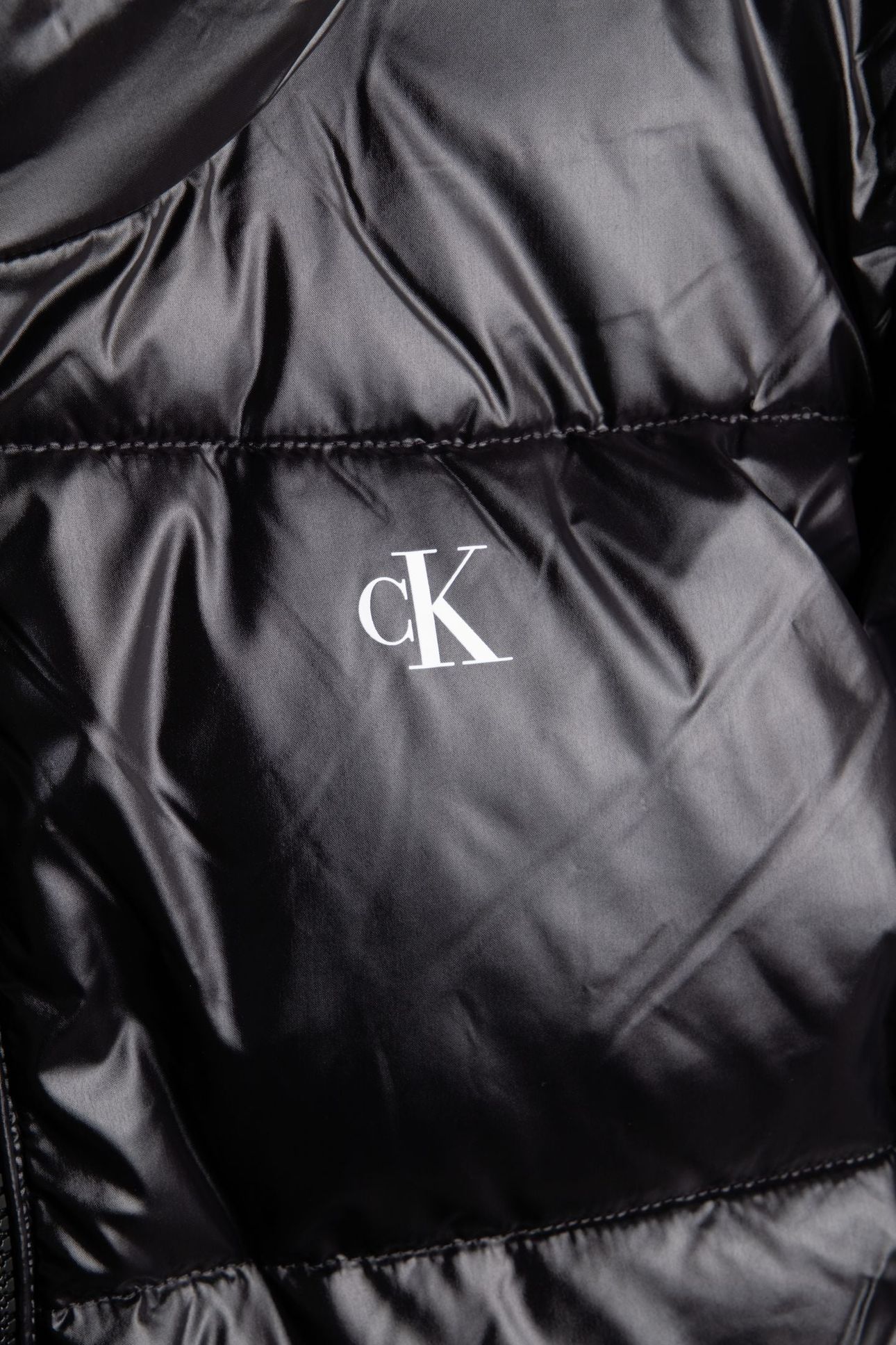 SHINY LONG LOGO PUFFFER BLACK 4