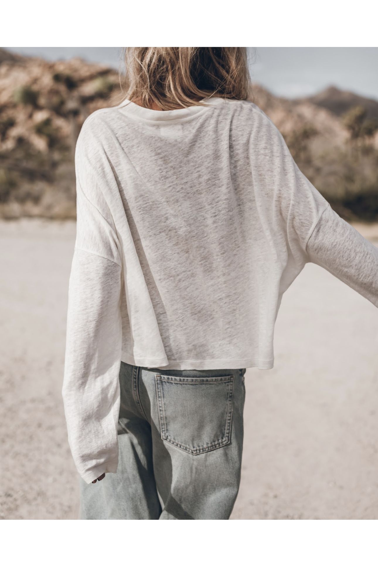 THE LIGHT BLUE BAGGY JEANS 4