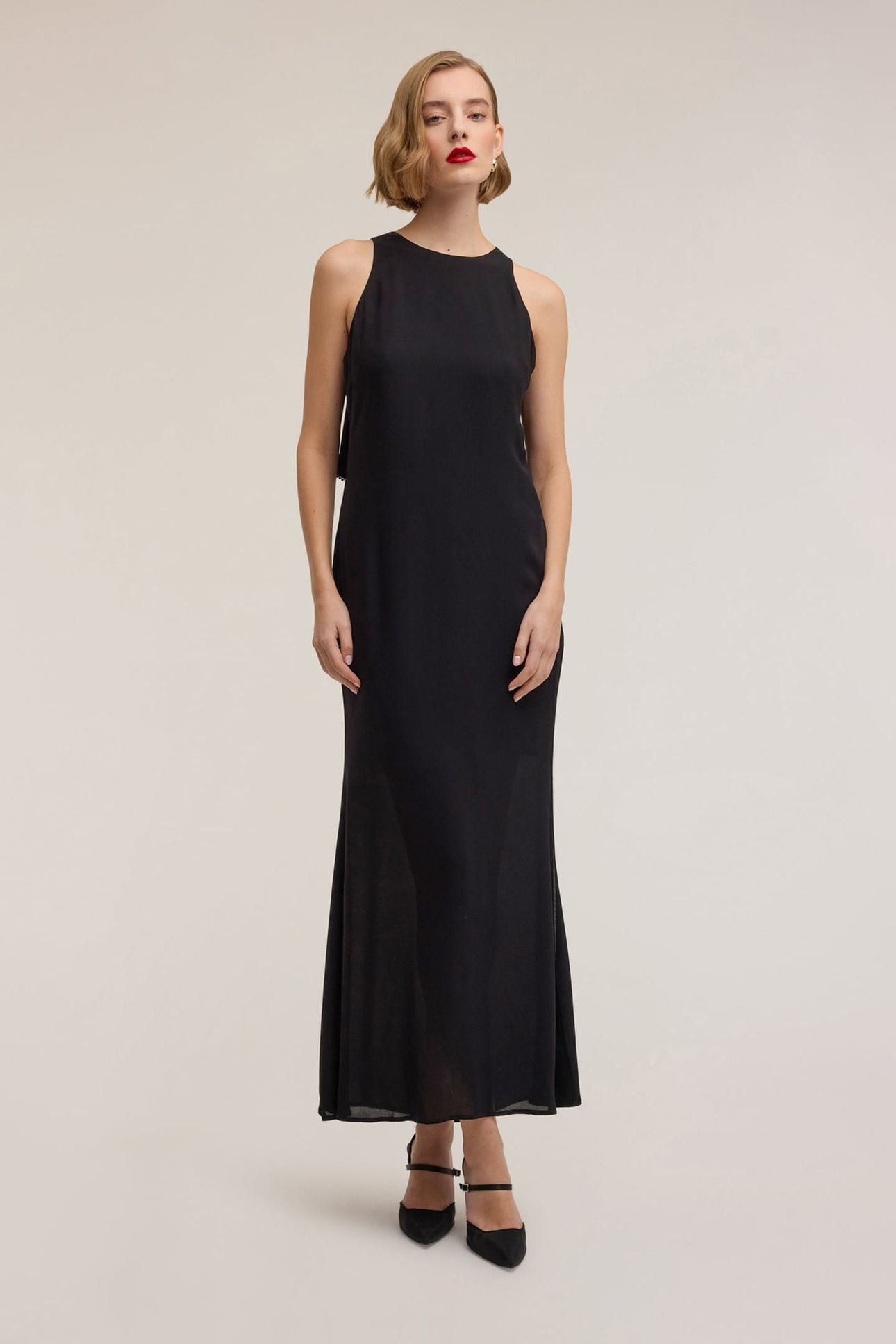LONG DRESS WITH BACK CUT-OUT BLACK 1