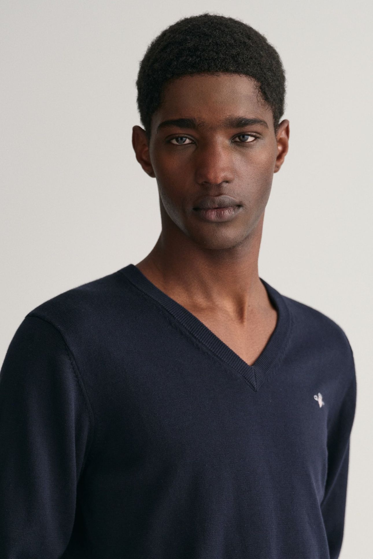 CLASSIC COTTON V-NECK EVENING BLUE 9