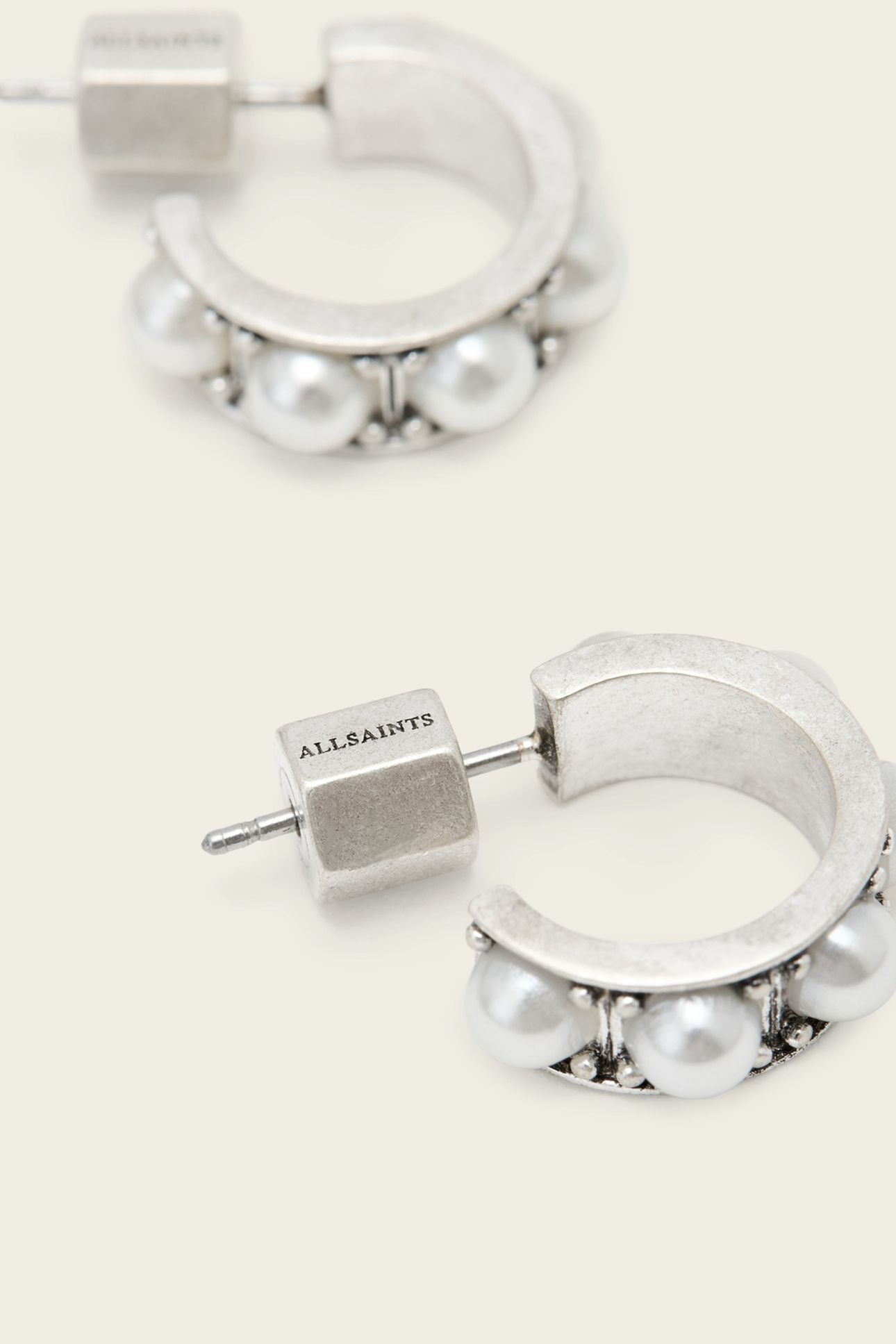 NELLIE SML HOOP WARM SILVER 4